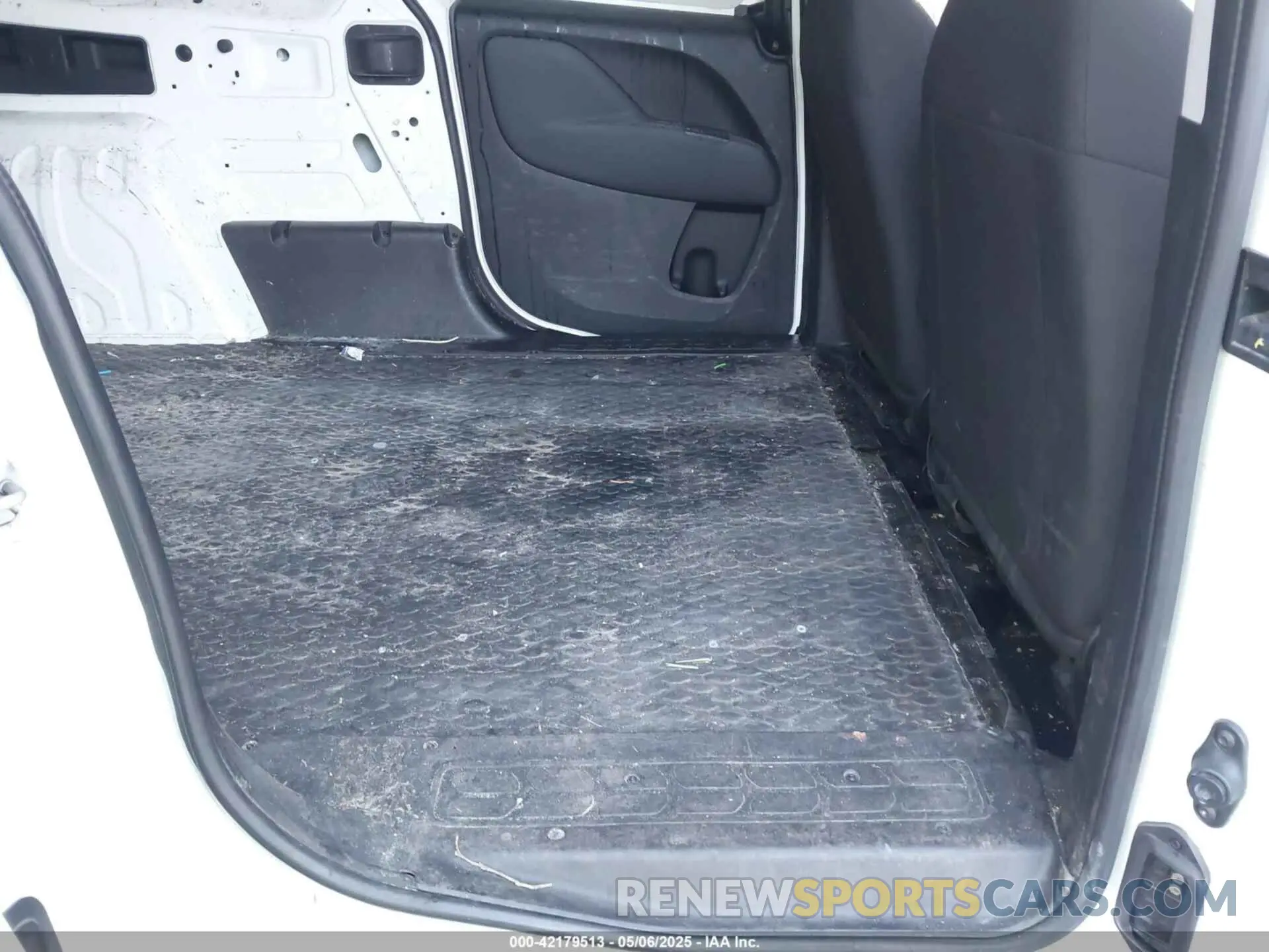 8 Photograph of a damaged car ZFBHRFAB8M6T15288 RAM PROMASTER CITY 2021