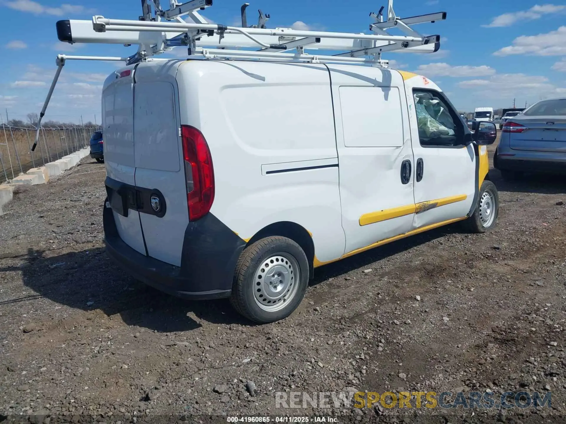 4 Photograph of a damaged car ZFBHRFAB9M6U08160 RAM PROMASTER CITY 2021