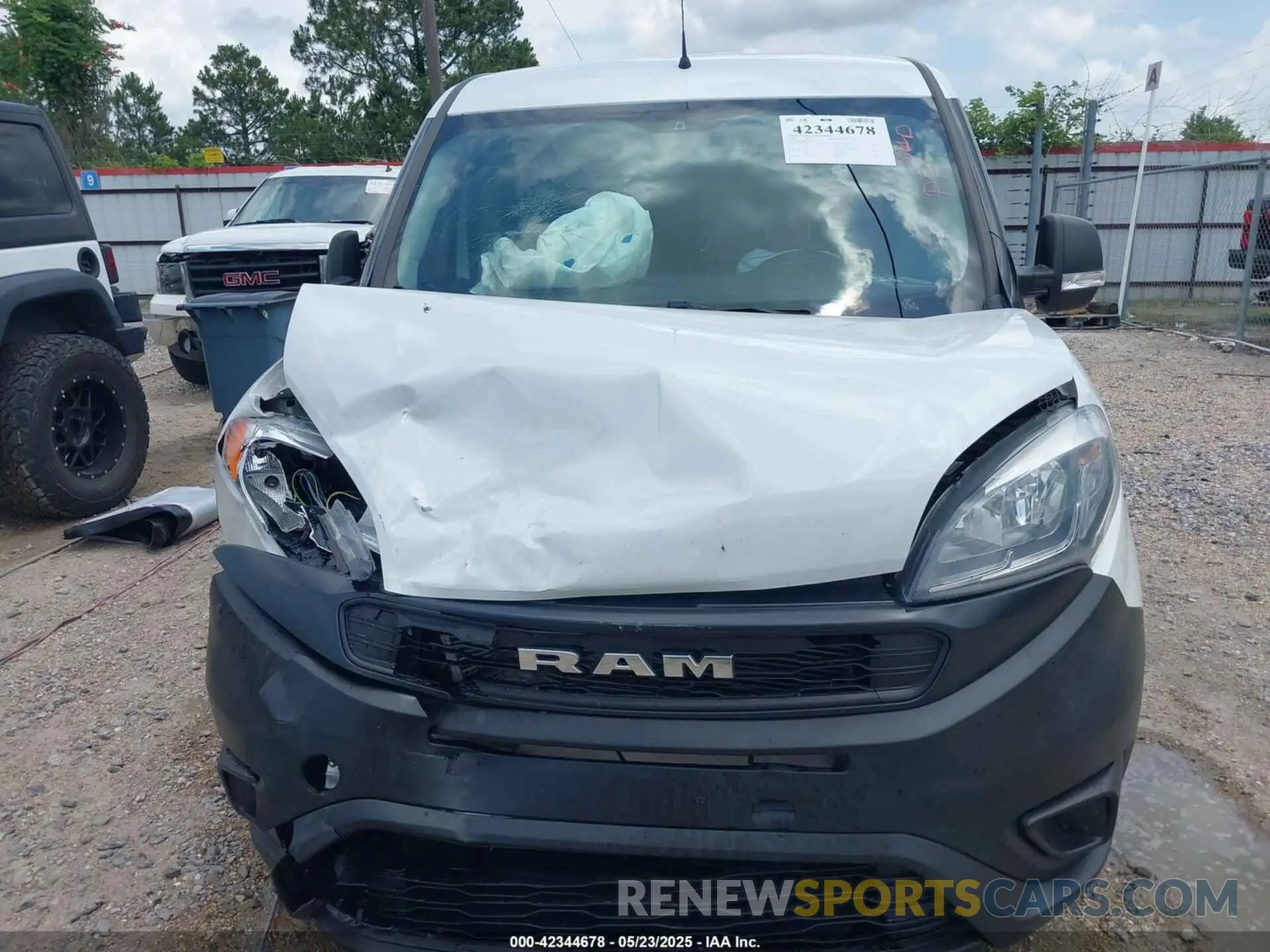 12 Photograph of a damaged car ZFBHRFABXM6U80386 RAM PROMASTER CITY 2021