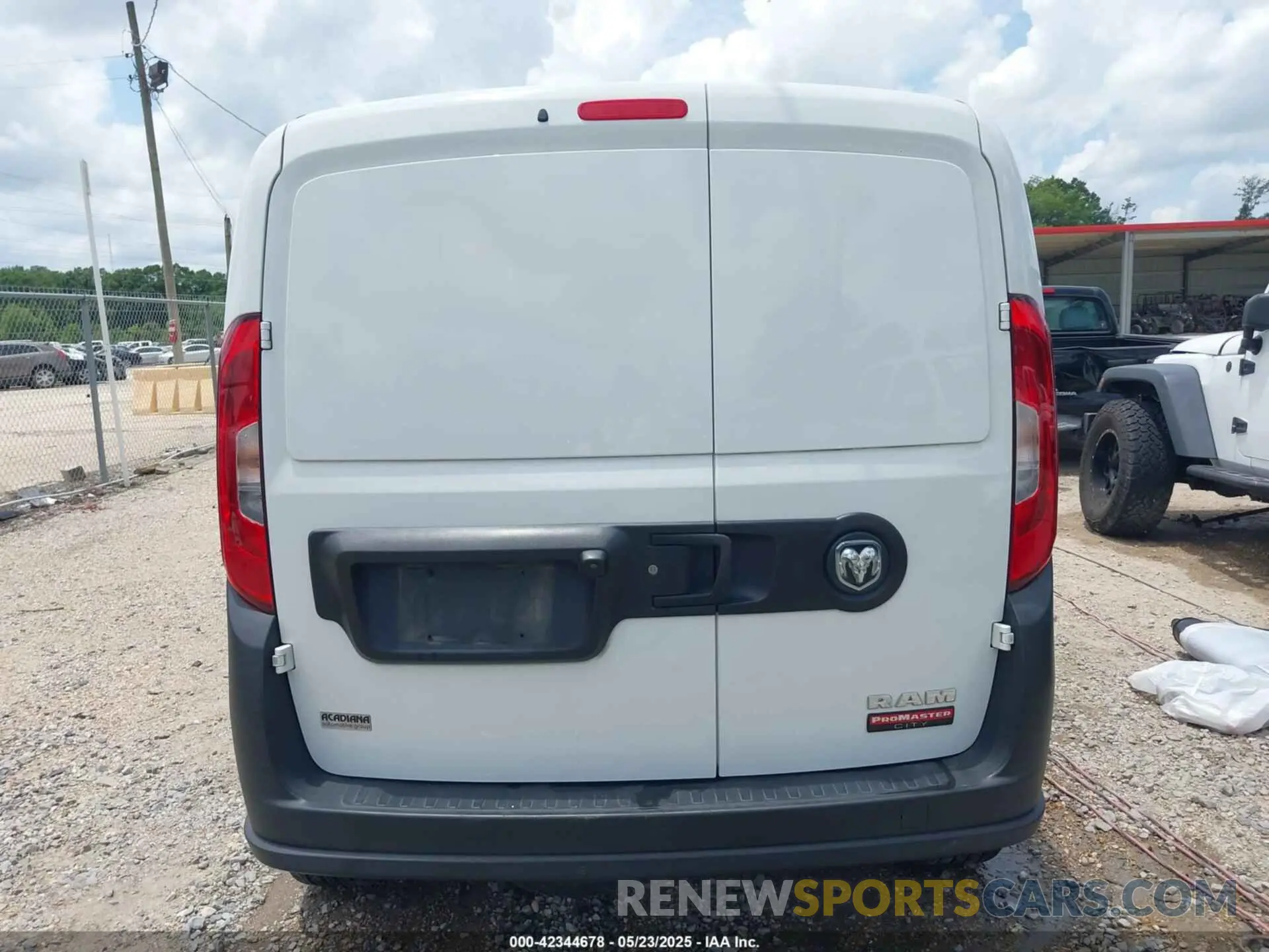 16 Photograph of a damaged car ZFBHRFABXM6U80386 RAM PROMASTER CITY 2021
