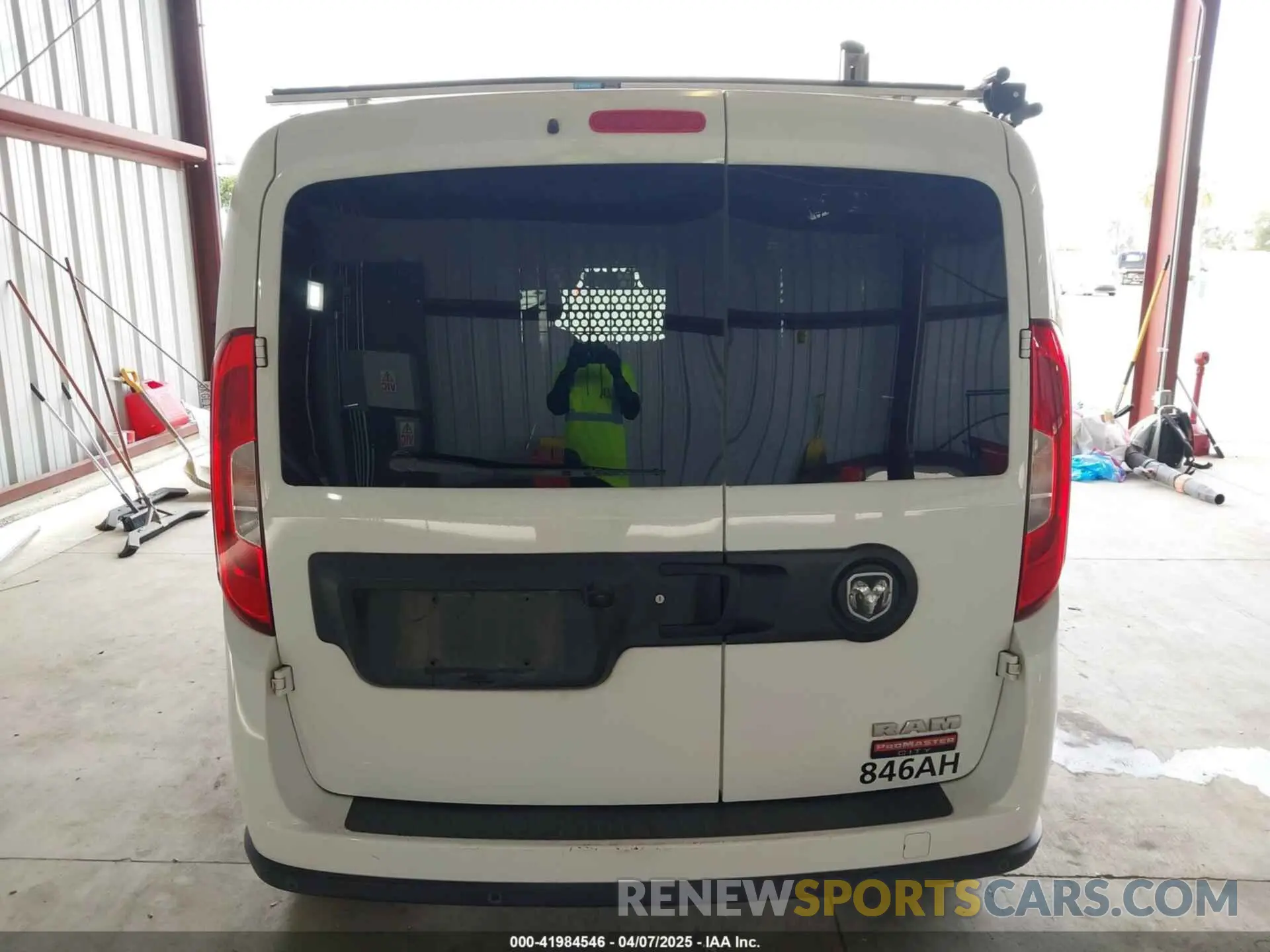 17 Photograph of a damaged car ZFBHRFBBXM6U21983 RAM PROMASTER CITY 2021