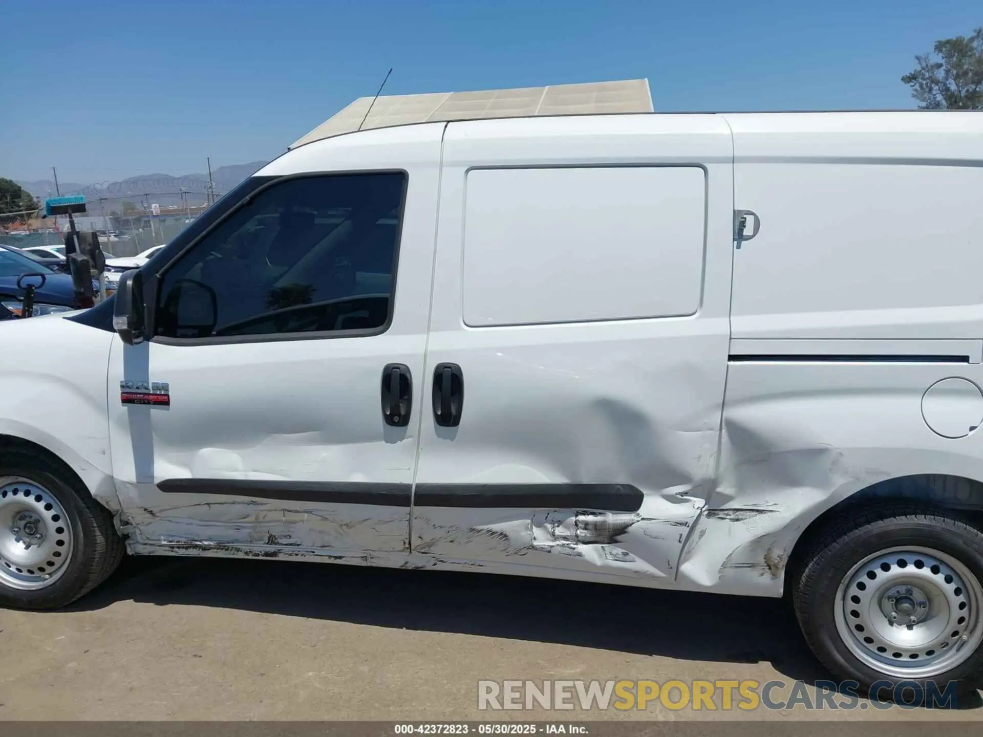 14 Photograph of a damaged car ZFB636VP8N6V98193 RAM PROMASTER CITY 2022