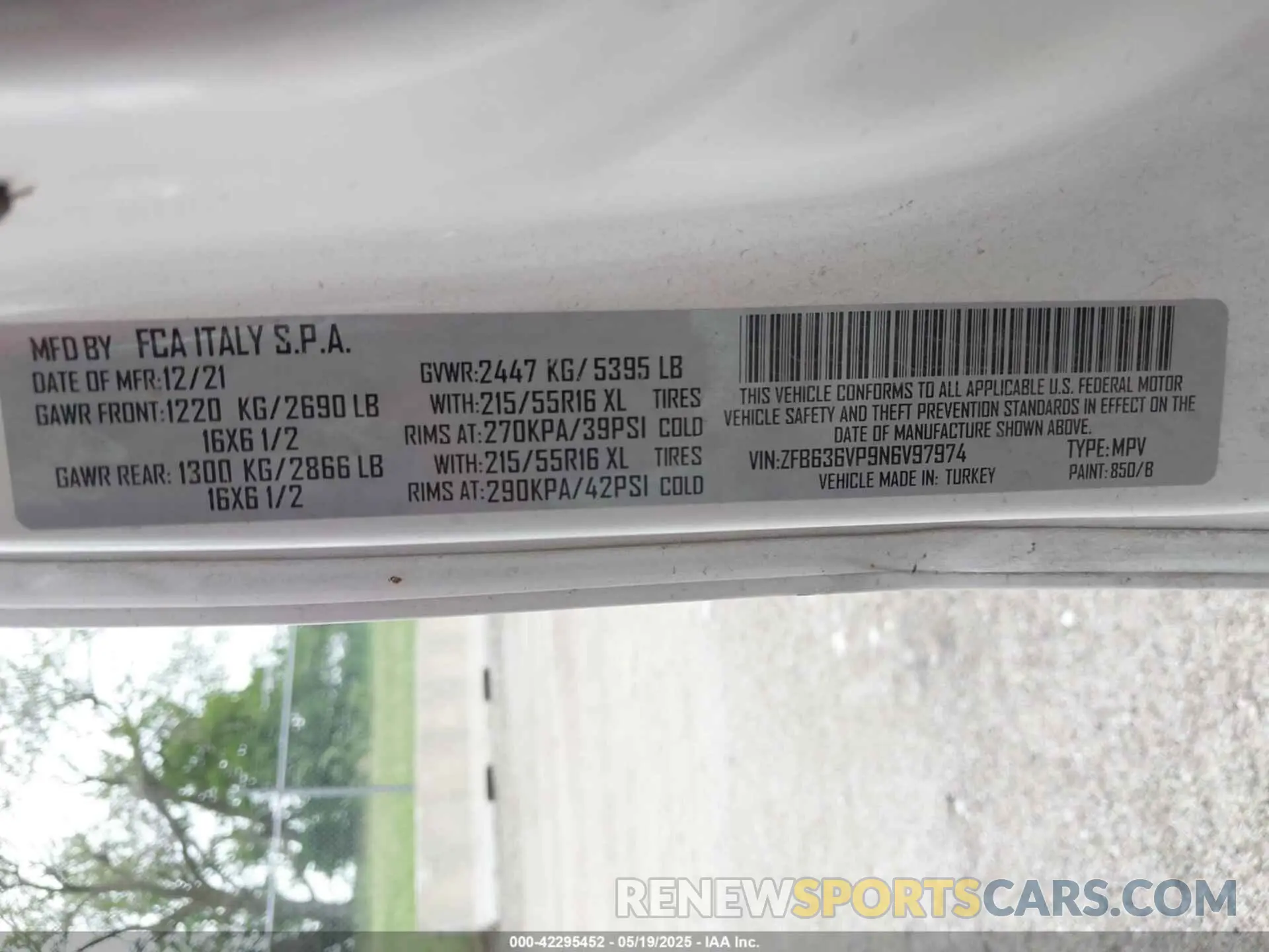 9 Photograph of a damaged car ZFB636VP9N6V97974 RAM PROMASTER CITY 2022