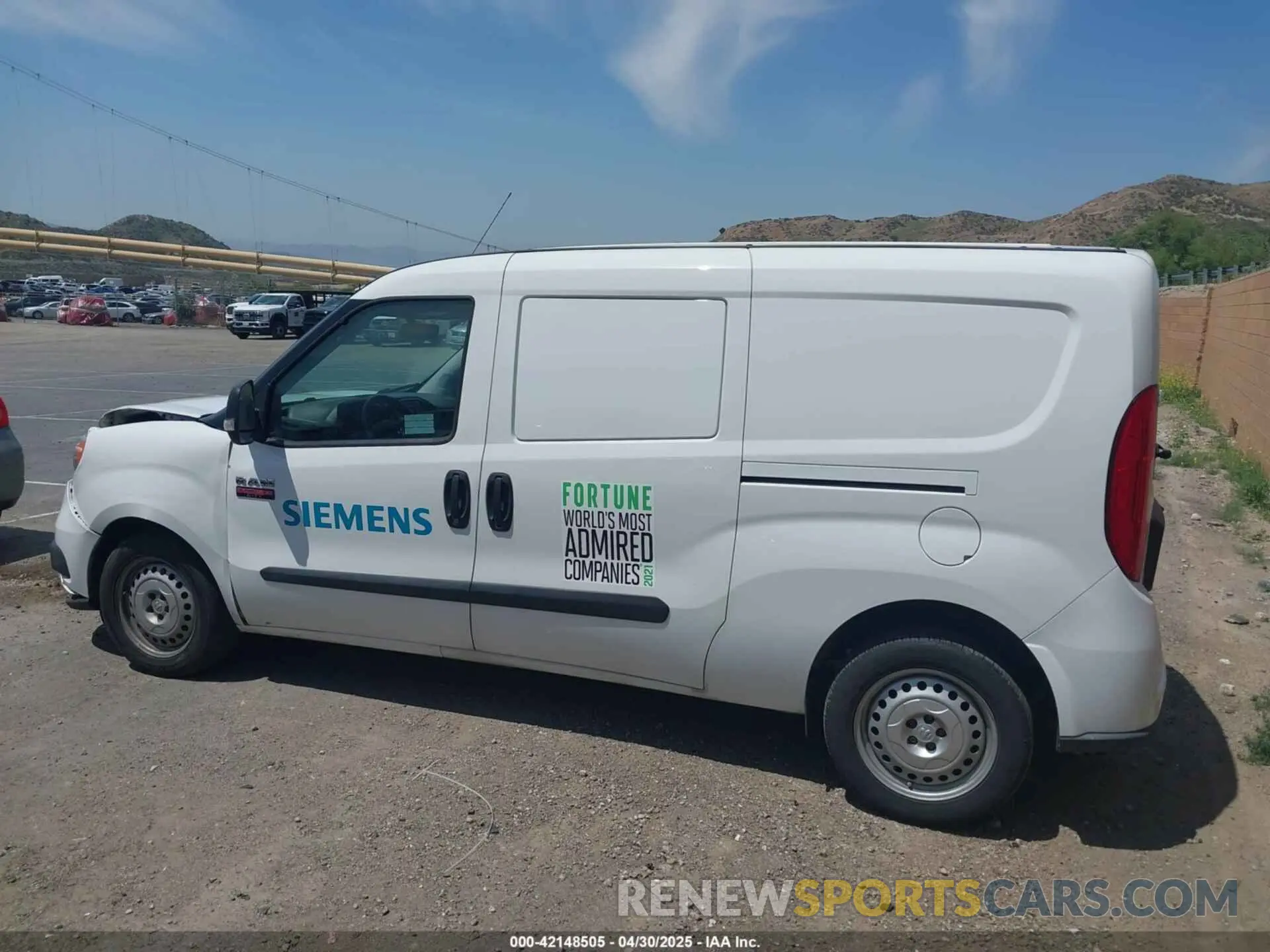 14 Photograph of a damaged car ZFBHRFAB0N6W48747 RAM PROMASTER CITY 2022