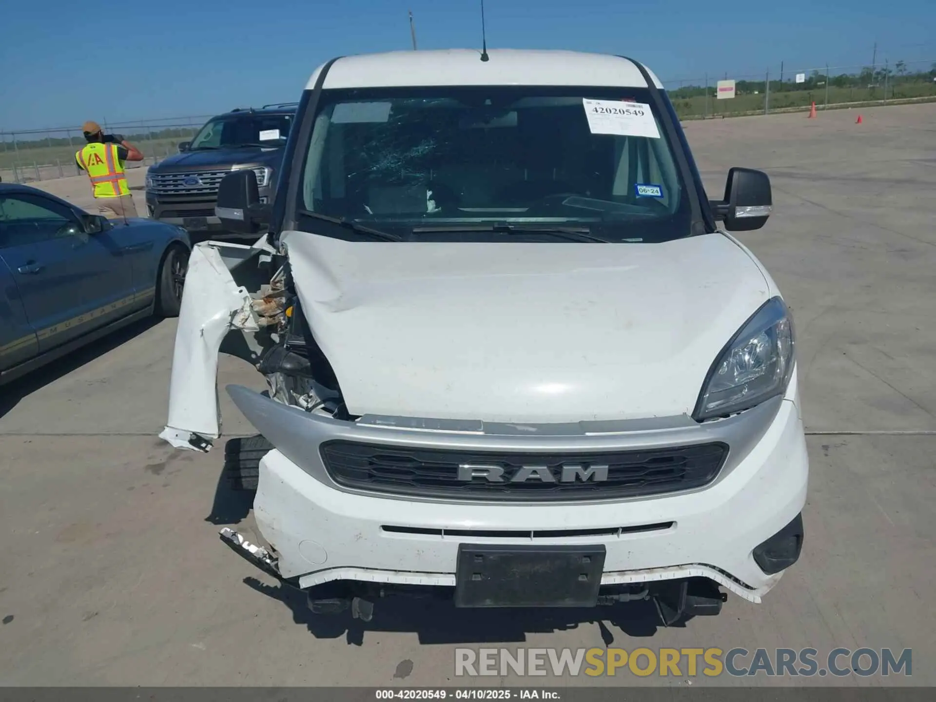 12 Photograph of a damaged car ZFBHRFAB4N6X28889 RAM PROMASTER CITY 2022
