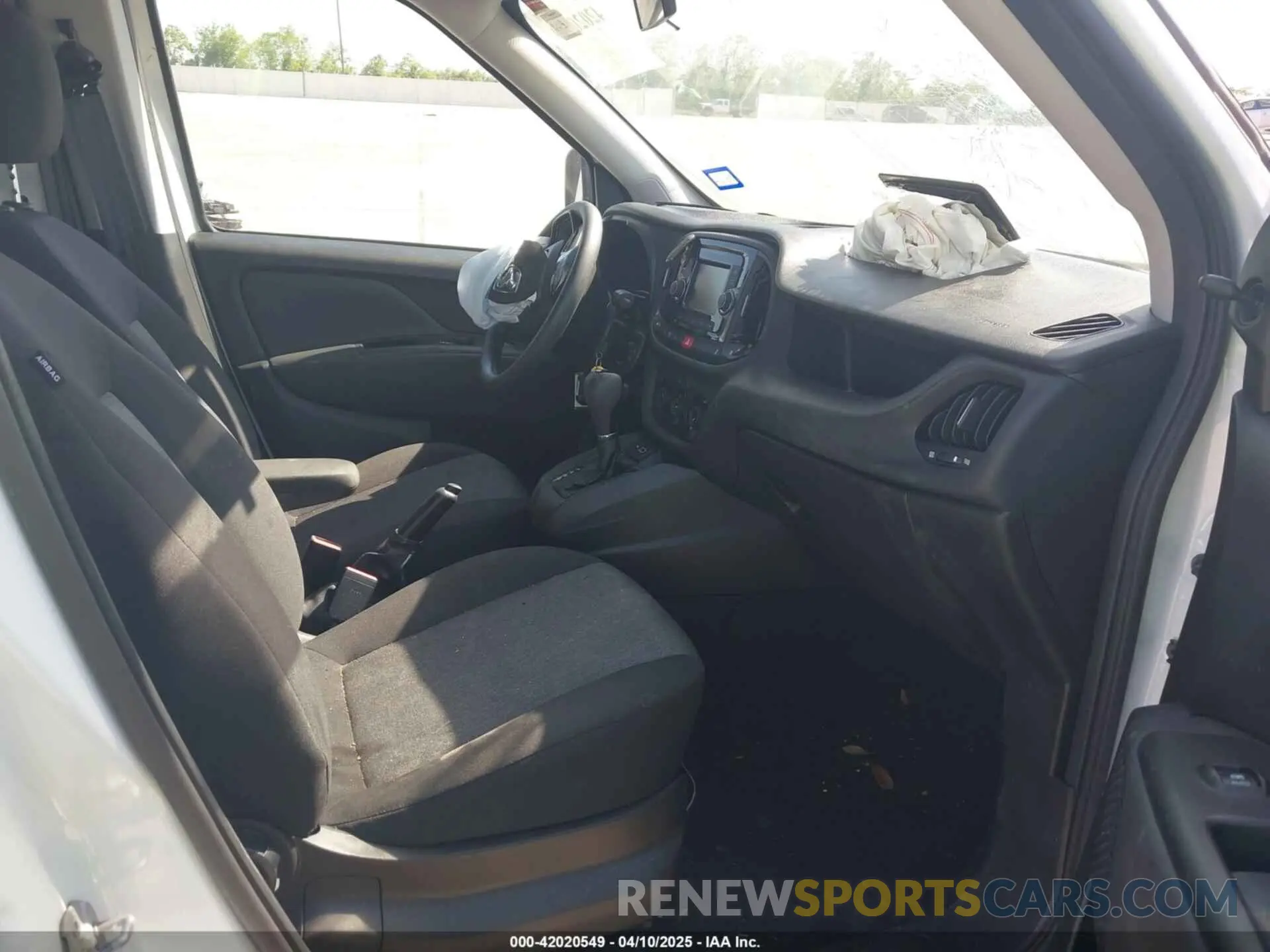 5 Photograph of a damaged car ZFBHRFAB4N6X28889 RAM PROMASTER CITY 2022