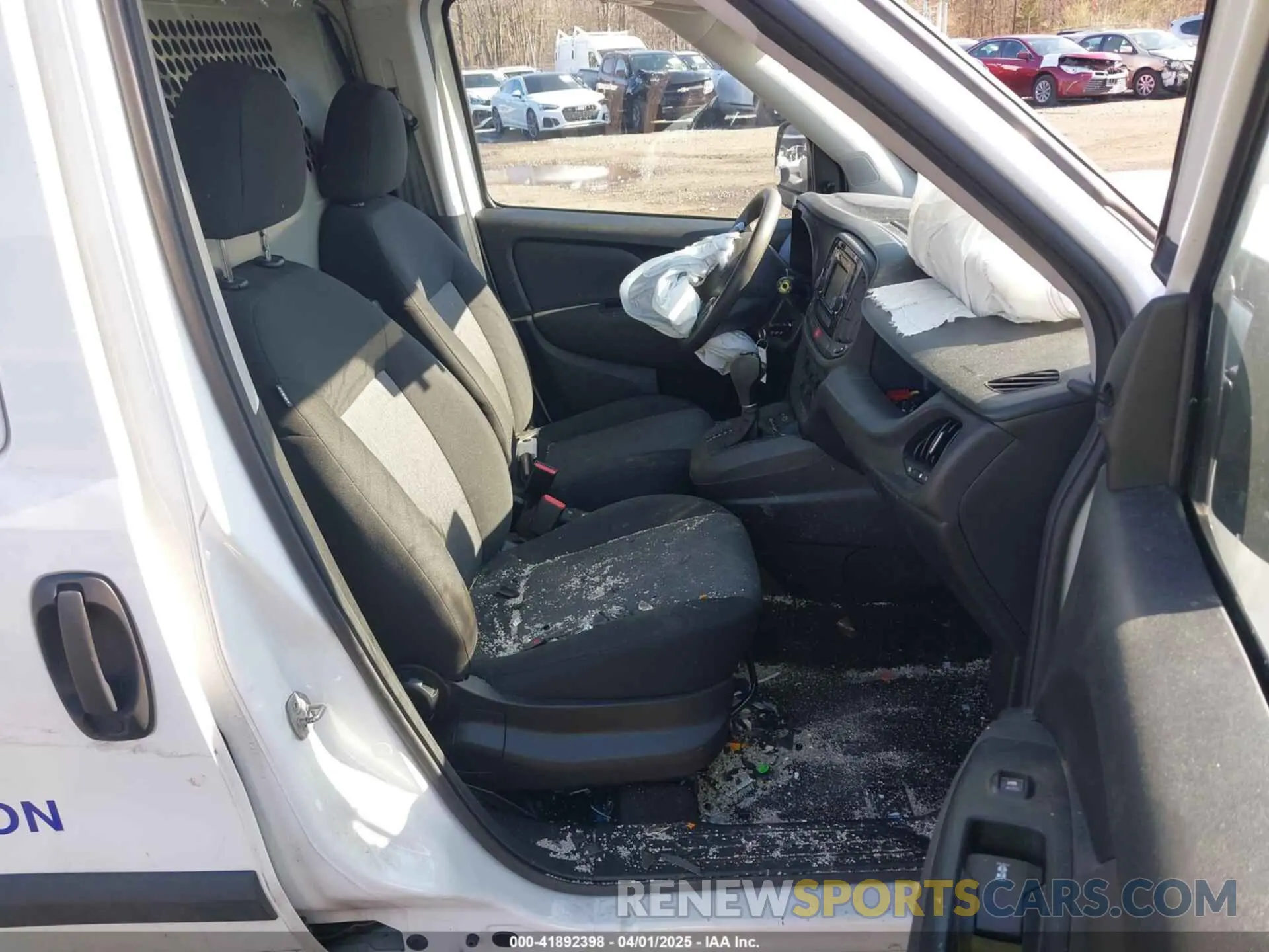 5 Photograph of a damaged car ZFBHRFAB4N6X34692 RAM PROMASTER CITY 2022