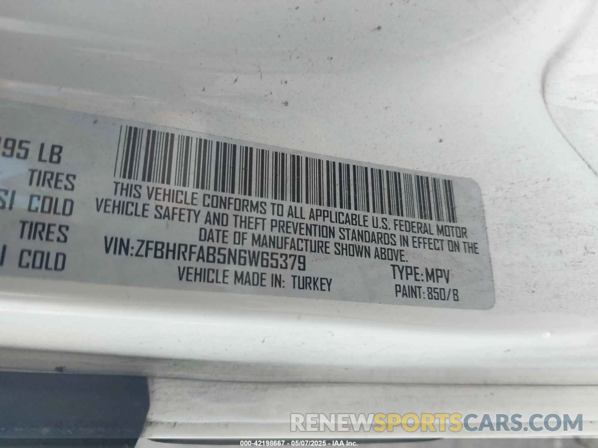 9 Photograph of a damaged car ZFBHRFAB5N6W65379 RAM PROMASTER CITY 2022