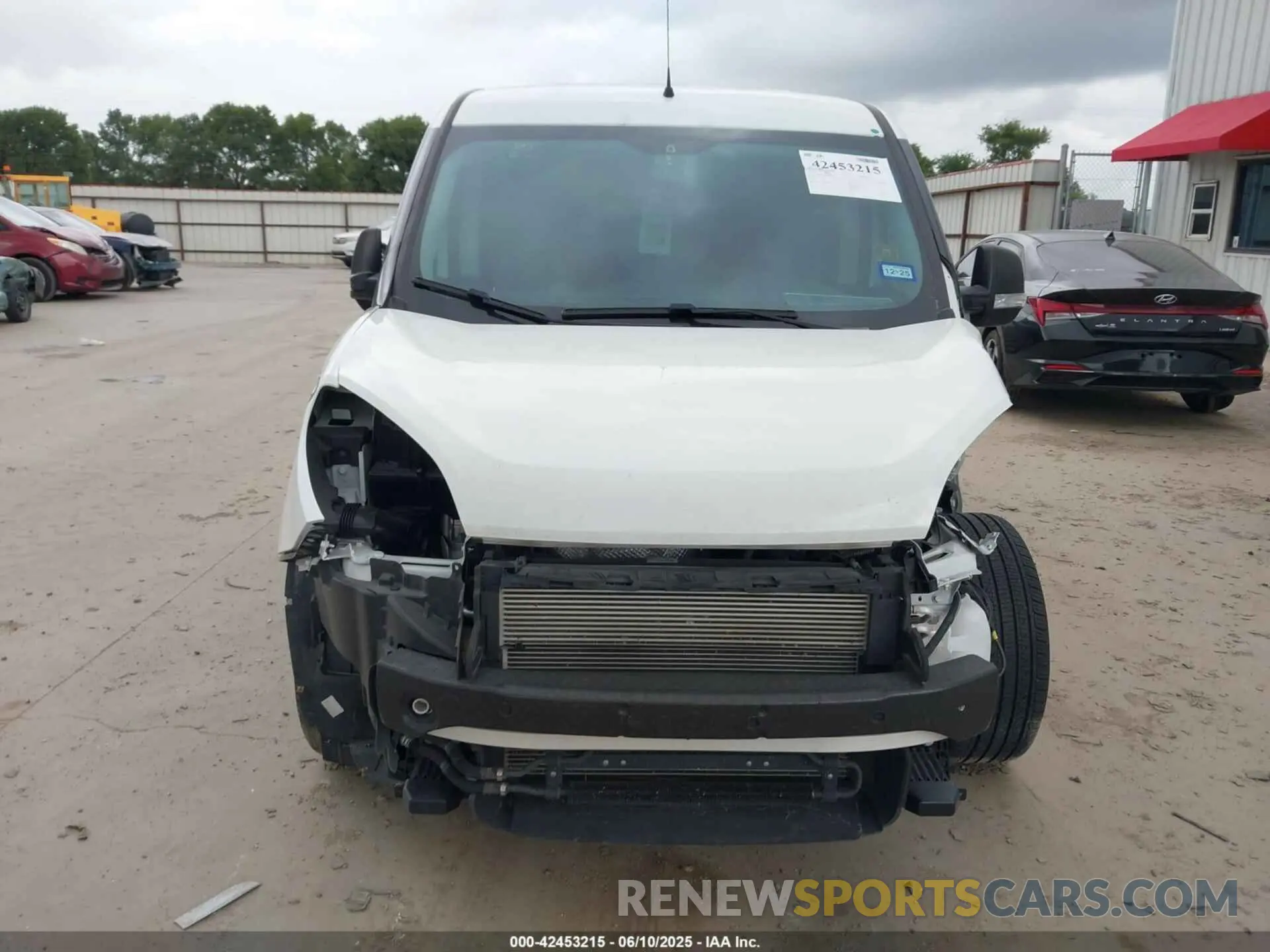 13 Photograph of a damaged car ZFBHRFAB5N6Y50113 RAM PROMASTER CITY 2022