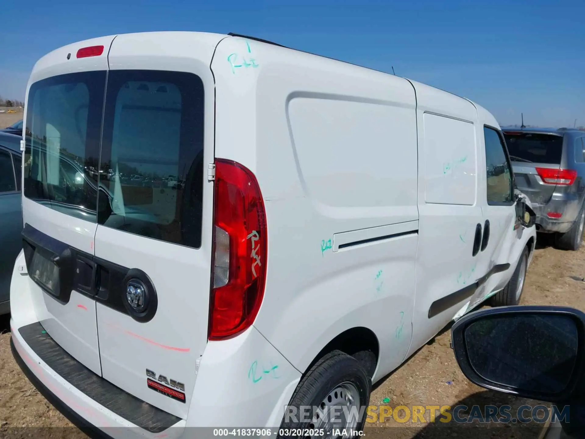 4 Photograph of a damaged car ZFBHRFAB6N6W47859 RAM PROMASTER CITY 2022