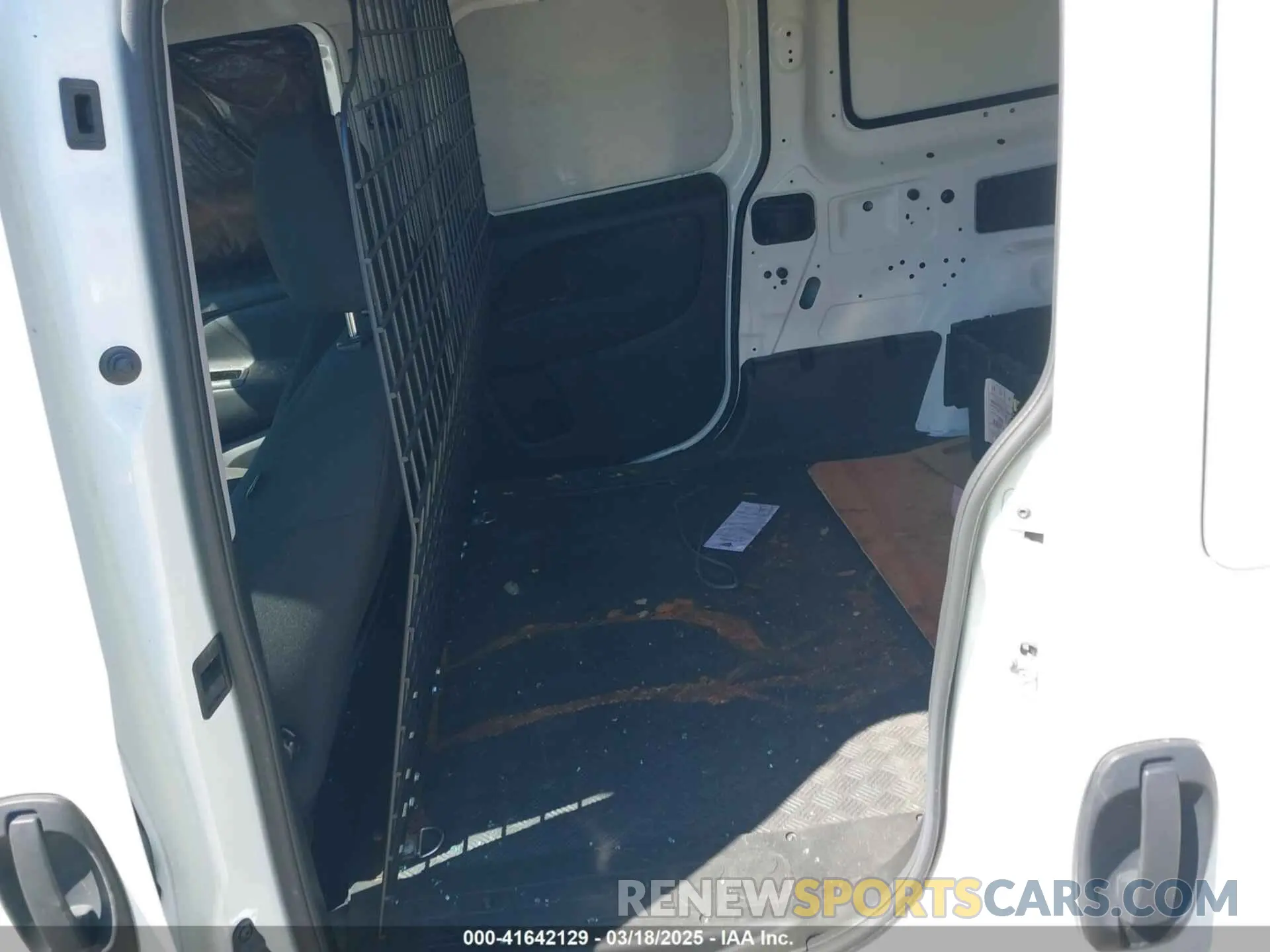 8 Photograph of a damaged car ZFBHRFAB7N6Y11118 RAM PROMASTER CITY 2022