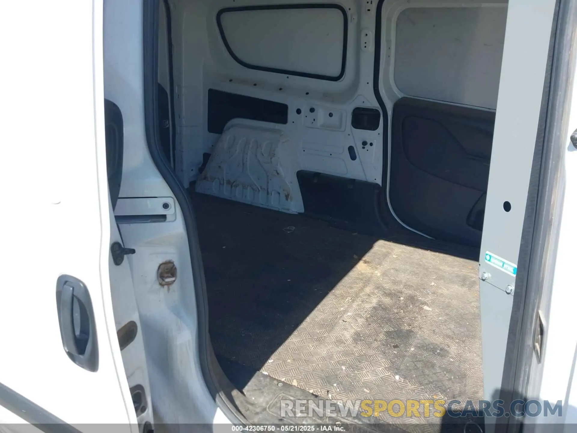 8 Photograph of a damaged car ZFBHRFAB7N6Y29442 RAM PROMASTER CITY 2022