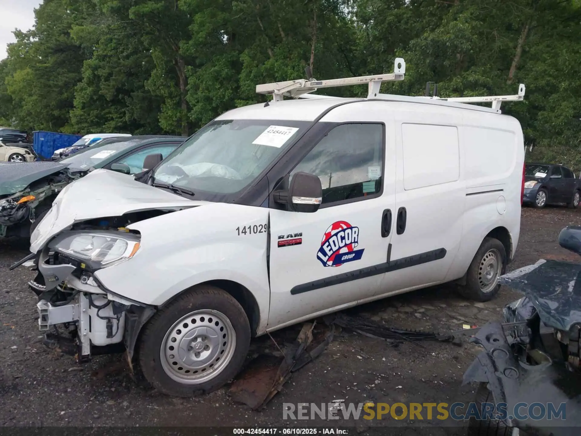 15 Photograph of a damaged car ZFBHRFAB7N6Y64692 RAM PROMASTER CITY 2022
