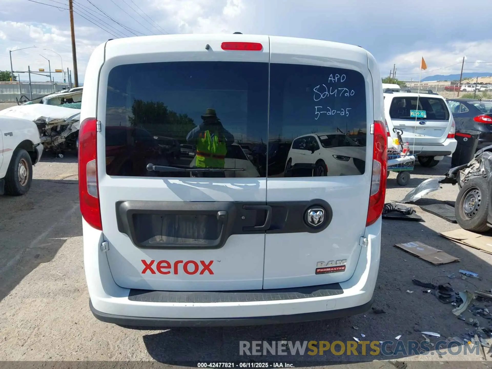 17 Photograph of a damaged car ZFBHRFABXN6Y49104 RAM PROMASTER CITY 2022