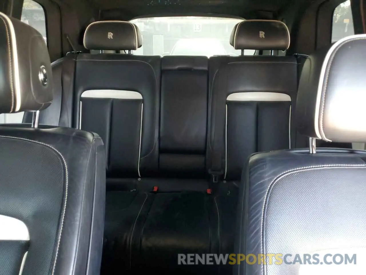 10 Photograph of a damaged car SLATV4C00LU202245 ROLLS-ROYCE CULLINAN 2020