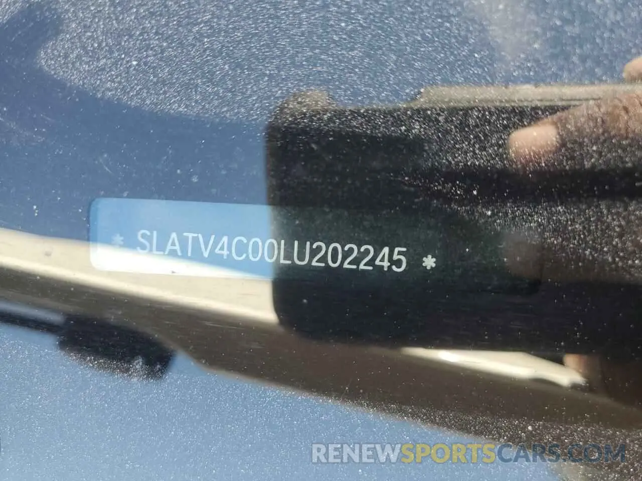 14 Photograph of a damaged car SLATV4C00LU202245 ROLLS-ROYCE CULLINAN 2020