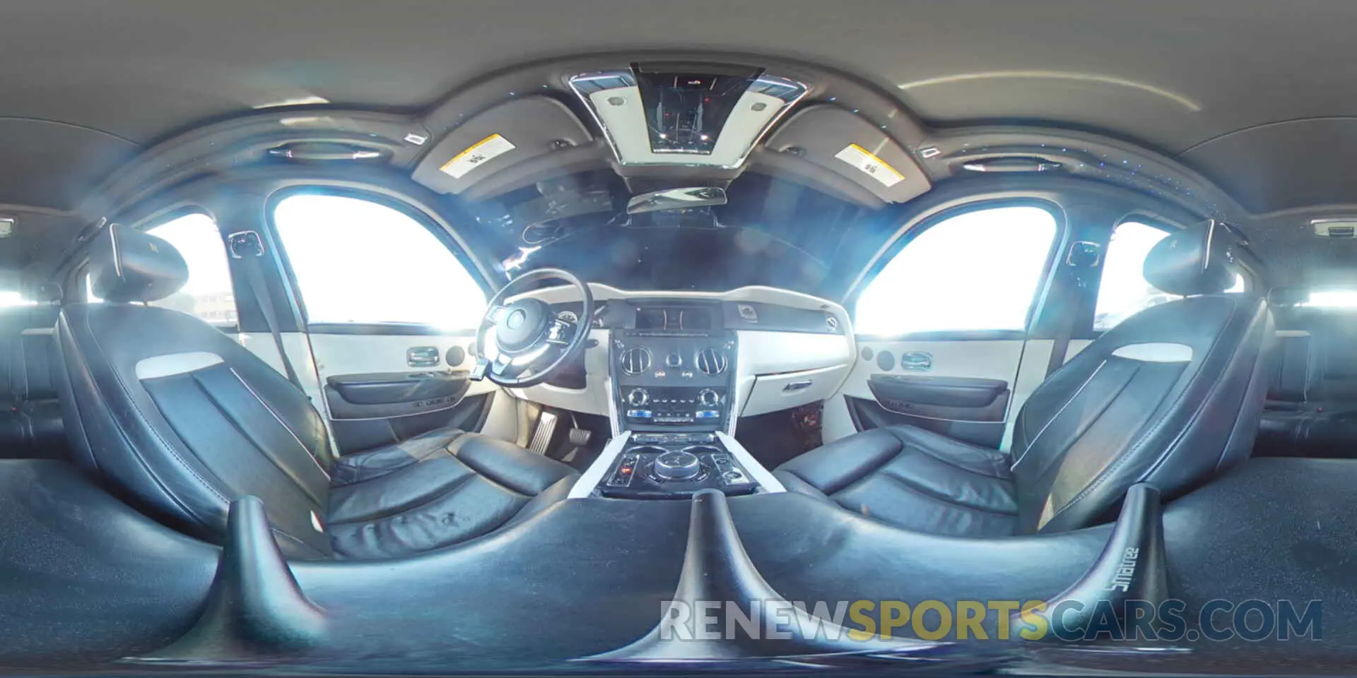 16 Photograph of a damaged car SLATV4C00LU202245 ROLLS-ROYCE CULLINAN 2020