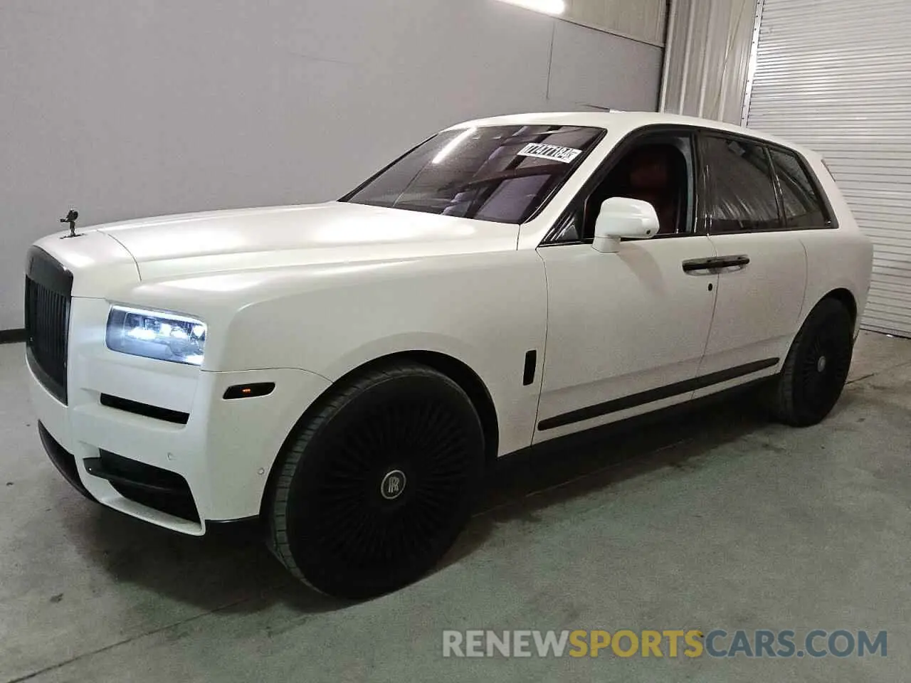 1 Photograph of a damaged car SLATV4C09LU114598 ROLLS-ROYCE CULLINAN 2020