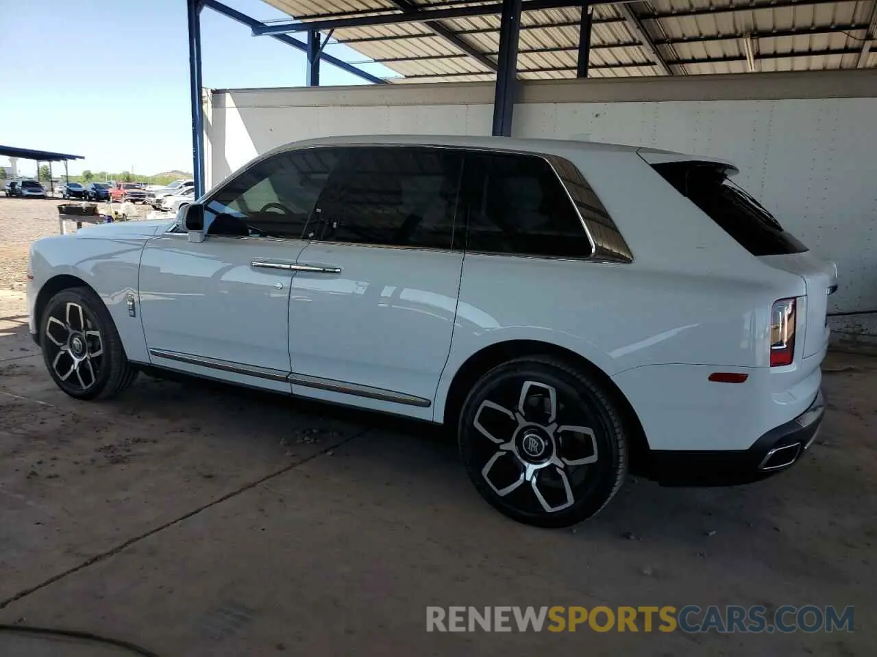 2 Photograph of a damaged car SLATV4C08NU209947 ROLLS-ROYCE CULLINAN 2022