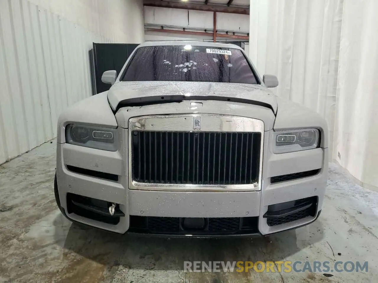 5 Photograph of a damaged car SLATV4C09PU215050 ROLLS-ROYCE CULLINAN 2023