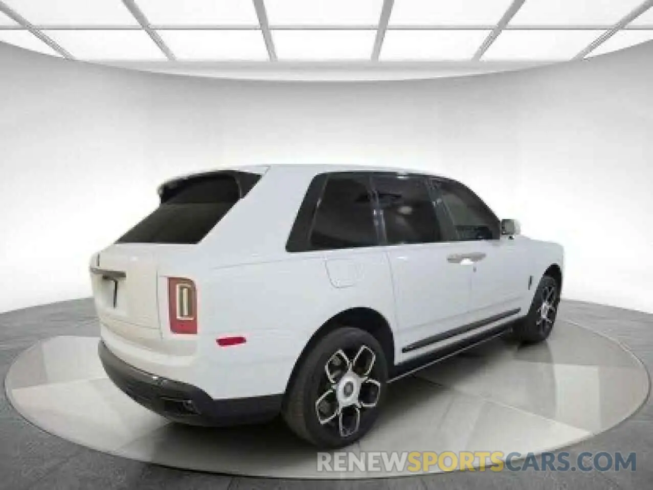 4 Photograph of a damaged car SLATV8C0XMU204XXX ROLLS-ROYCE CULLINAN B 2021