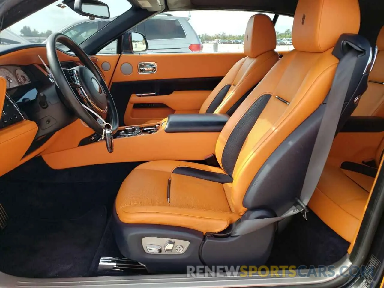 7 Photograph of a damaged car SCA666D5XKU115869 ROLLS-ROYCE DAWN 2019
