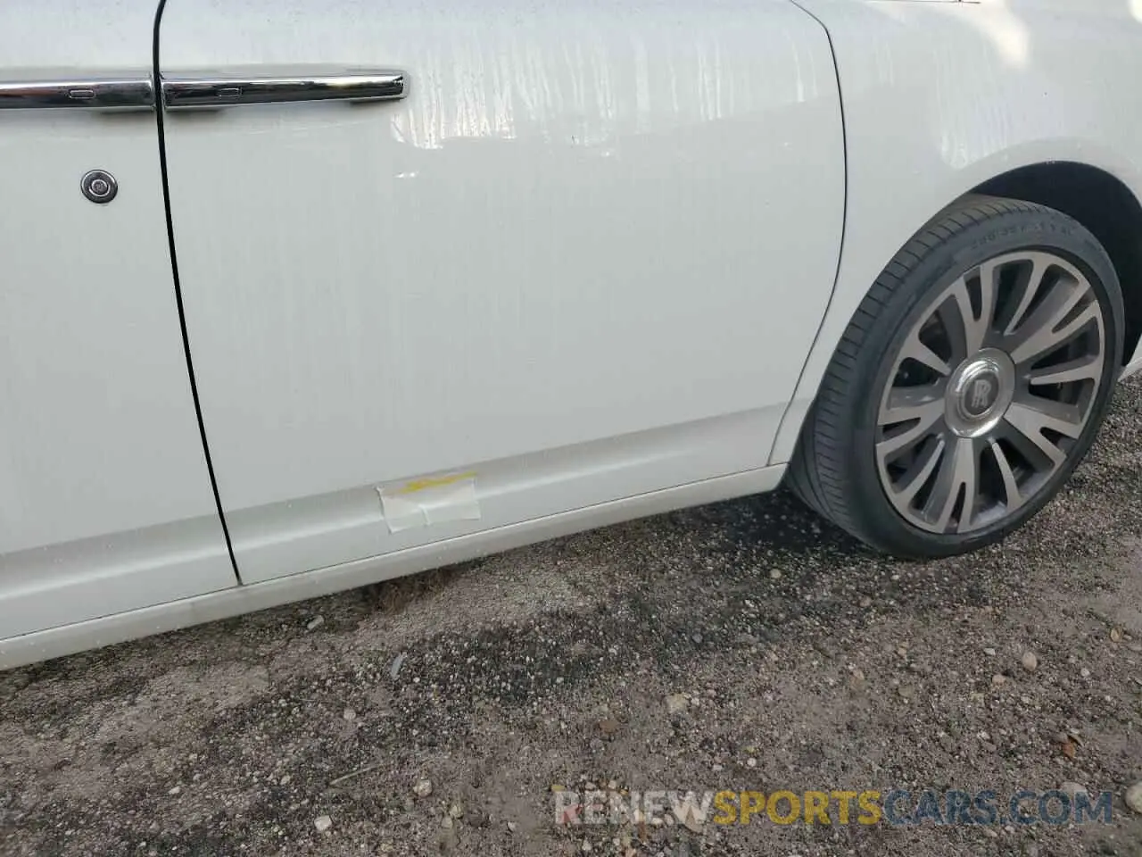 12 Photograph of a damaged car SCAFK4C02LU201085 ROLLS-ROYCE GHOST 2020