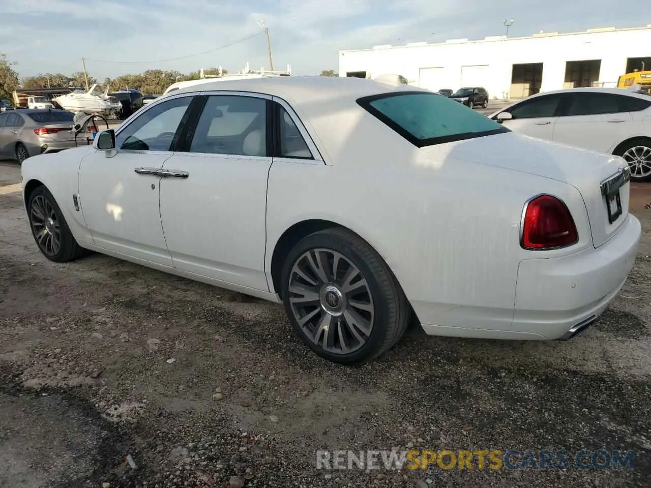2 Photograph of a damaged car SCAFK4C02LU201085 ROLLS-ROYCE GHOST 2020