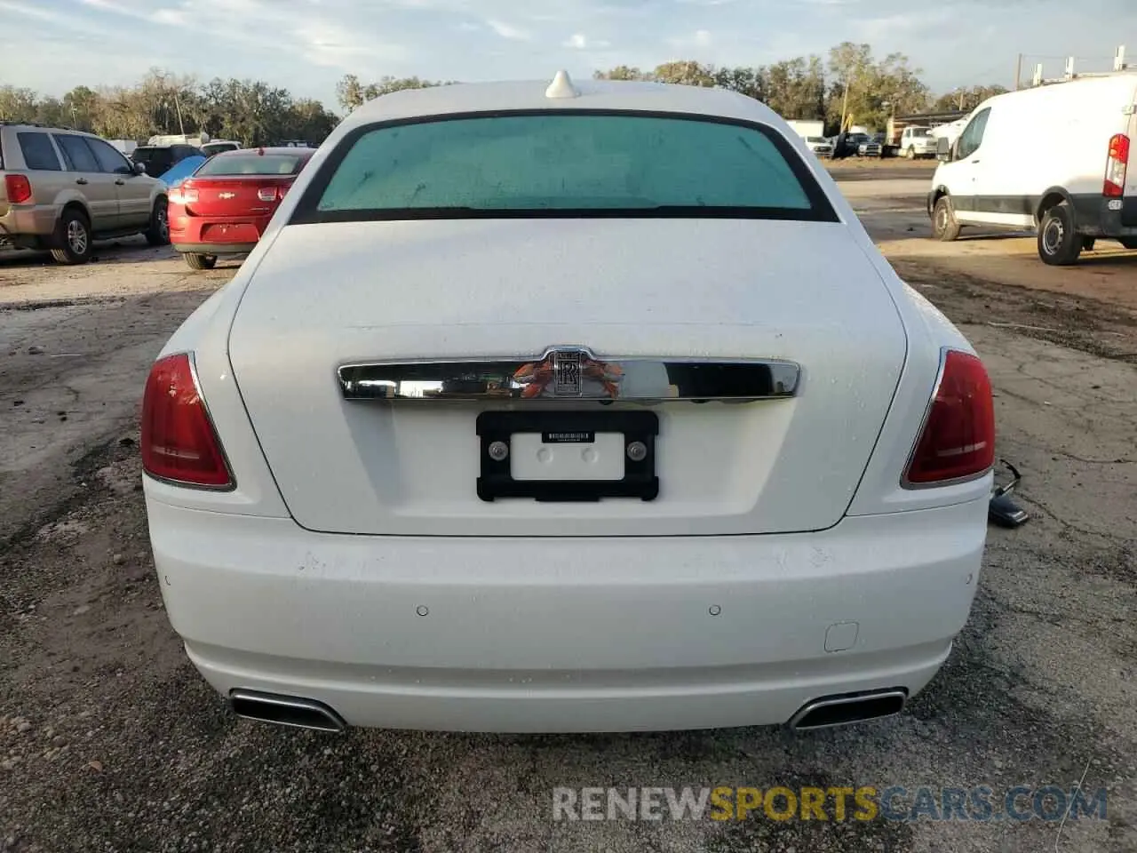 6 Photograph of a damaged car SCAFK4C02LU201085 ROLLS-ROYCE GHOST 2020