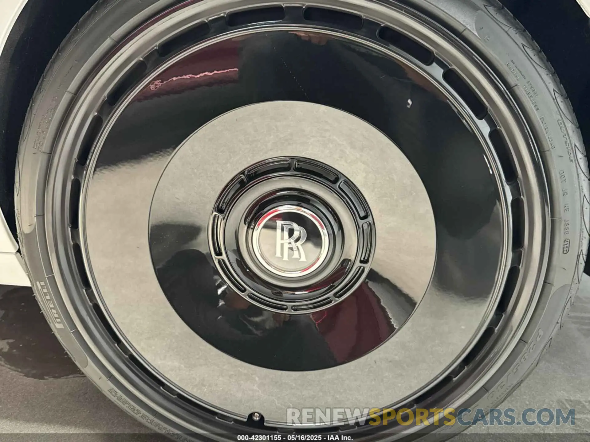 16 Photograph of a damaged car SCATD6C09NU209759 ROLLS-ROYCE GHOST 2022