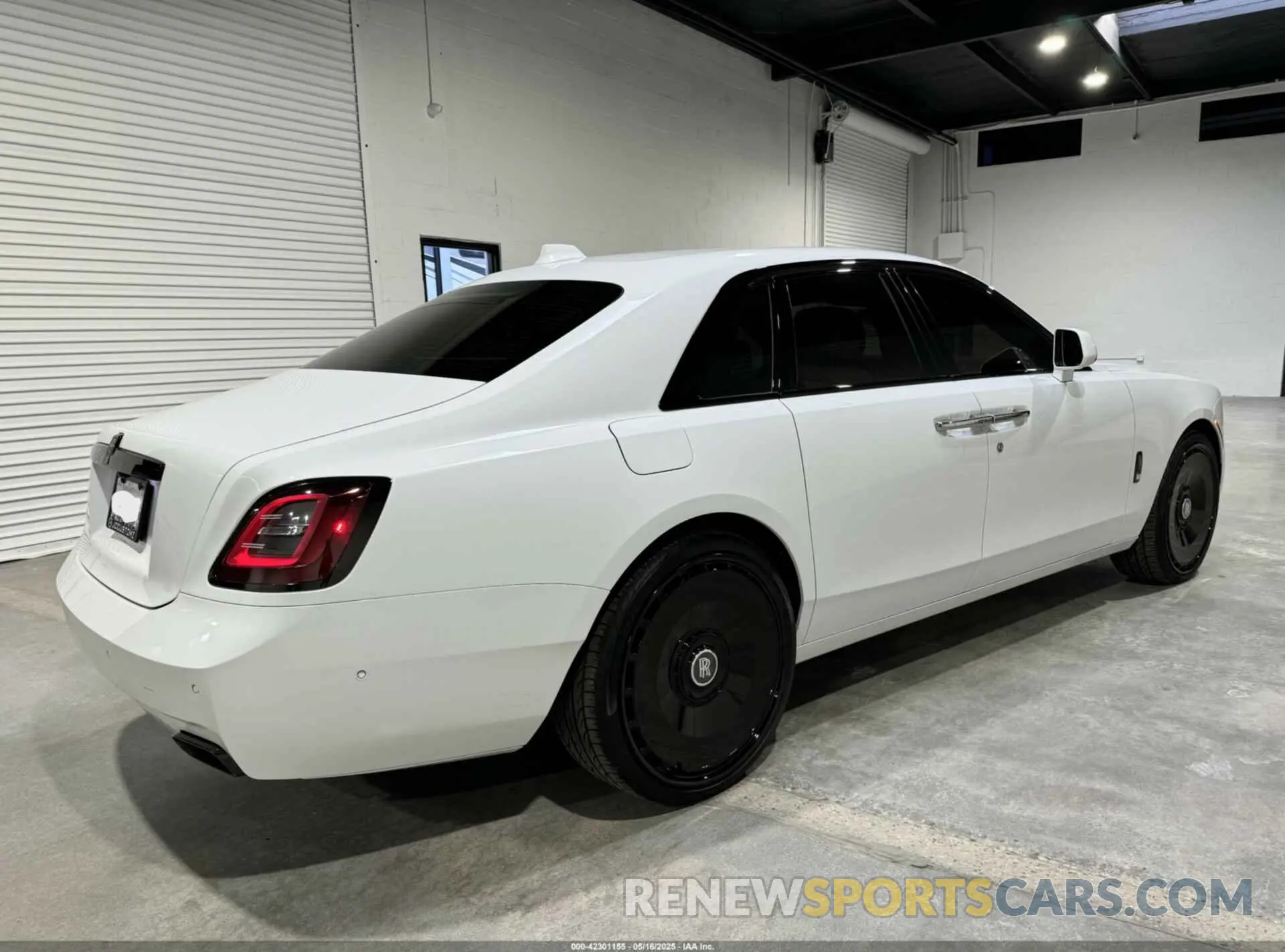 4 Photograph of a damaged car SCATD6C09NU209759 ROLLS-ROYCE GHOST 2022