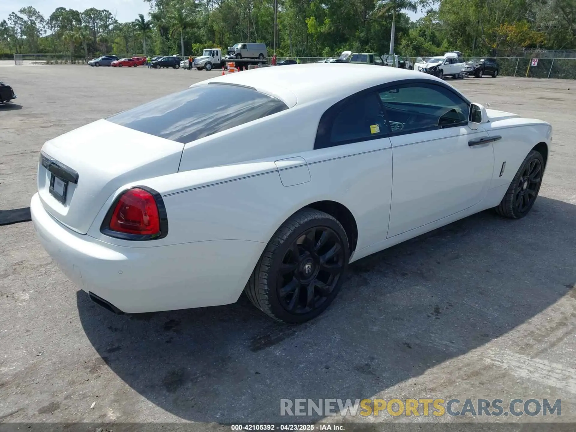 4 Photograph of a damaged car SCAXZ0C09LU200024 ROLLS-ROYCE WRAITH 2020