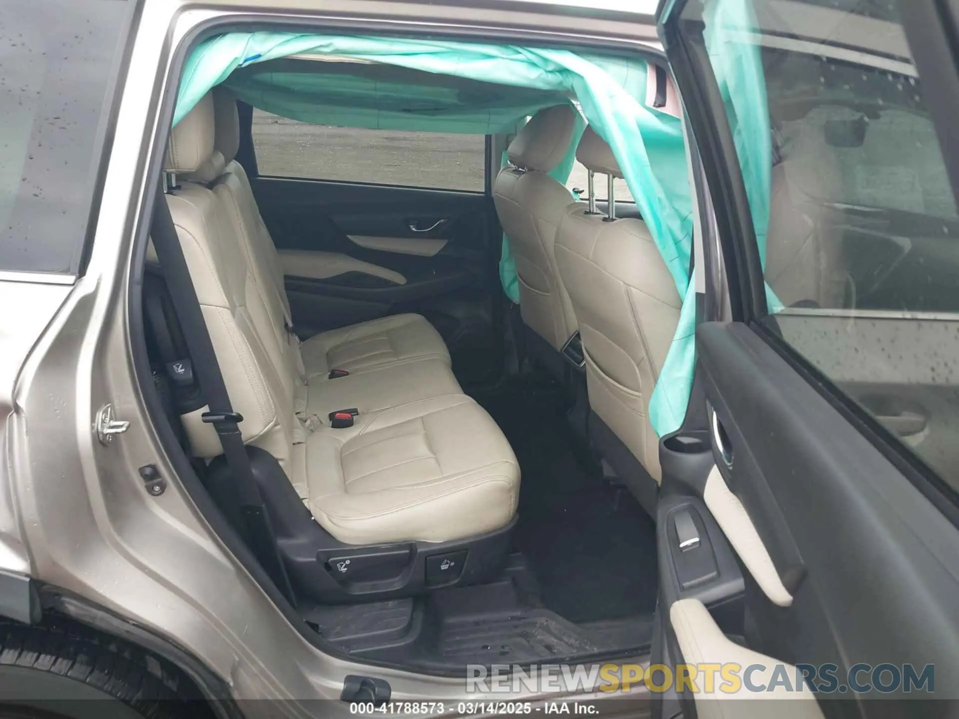 8 Photograph of a damaged car 4S4WMACD8K3489778 SUBARU ASCENT 2019
