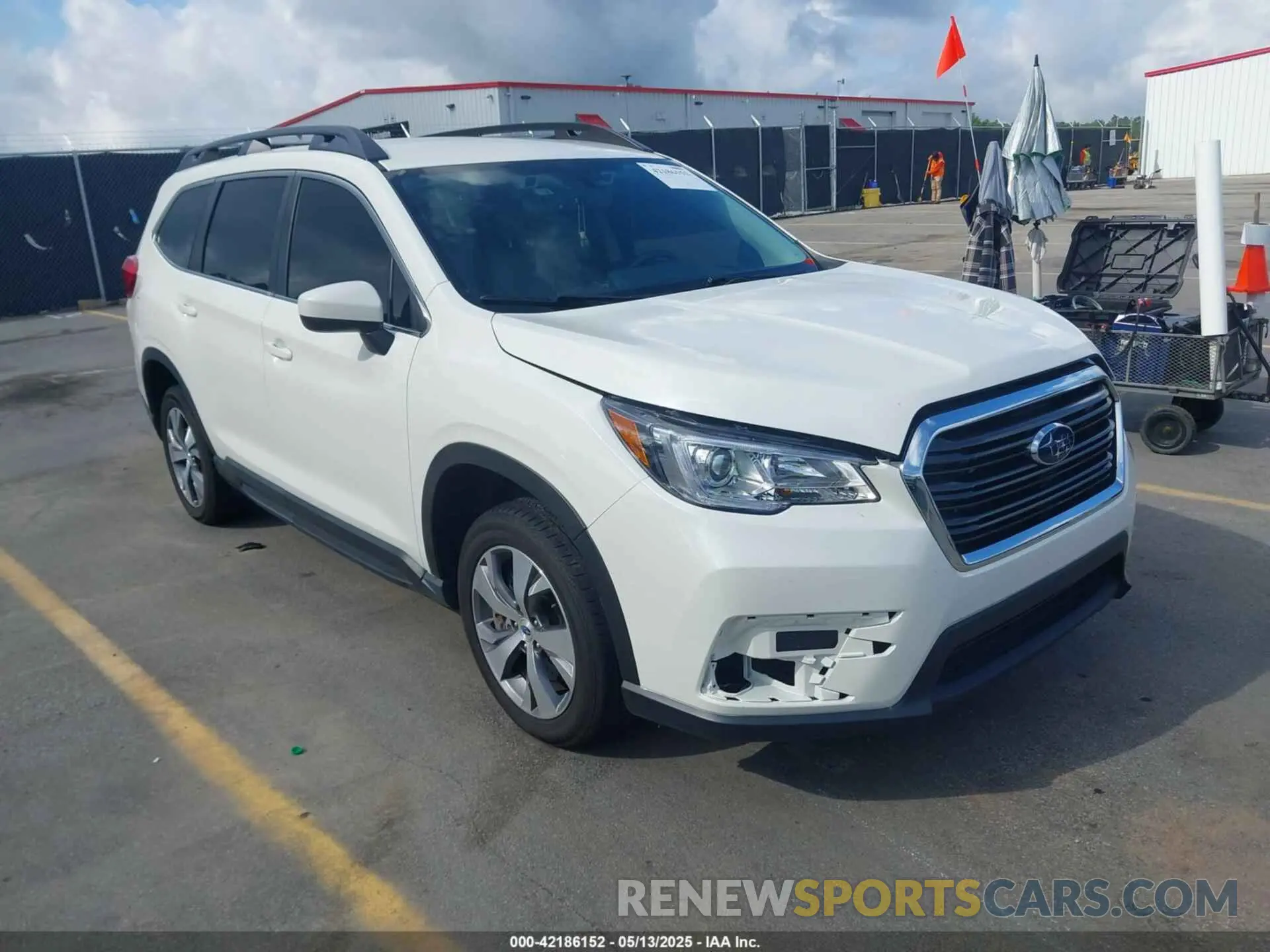 1 Photograph of a damaged car 4S4WMACD9K3428066 SUBARU ASCENT 2019