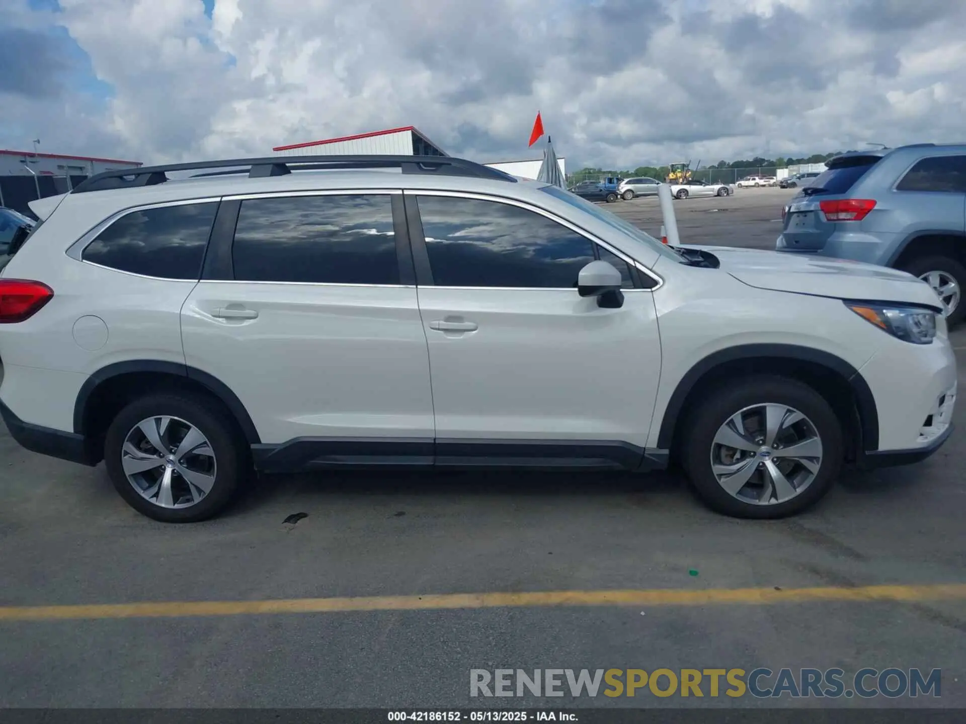 13 Photograph of a damaged car 4S4WMACD9K3428066 SUBARU ASCENT 2019