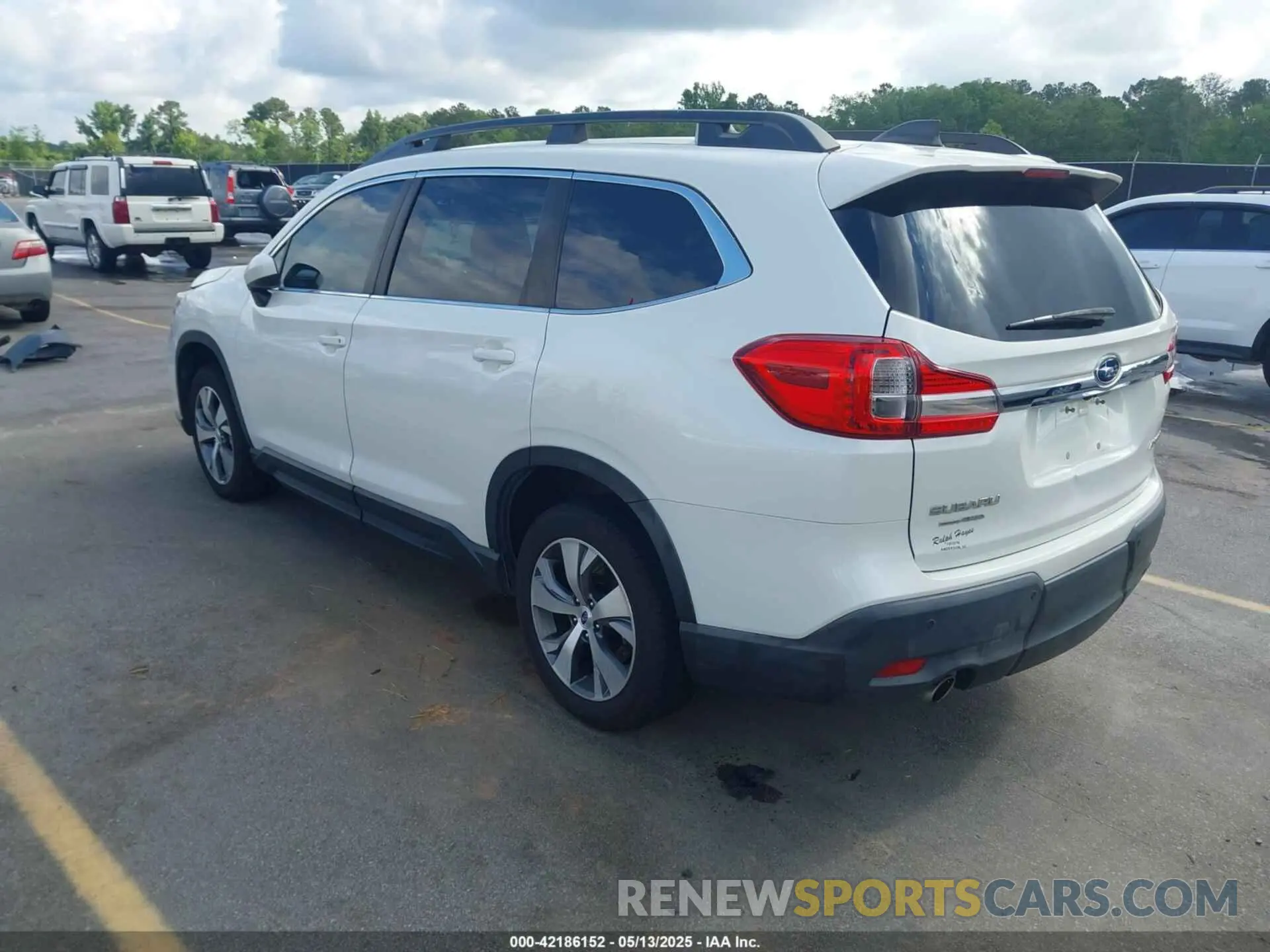 3 Photograph of a damaged car 4S4WMACD9K3428066 SUBARU ASCENT 2019