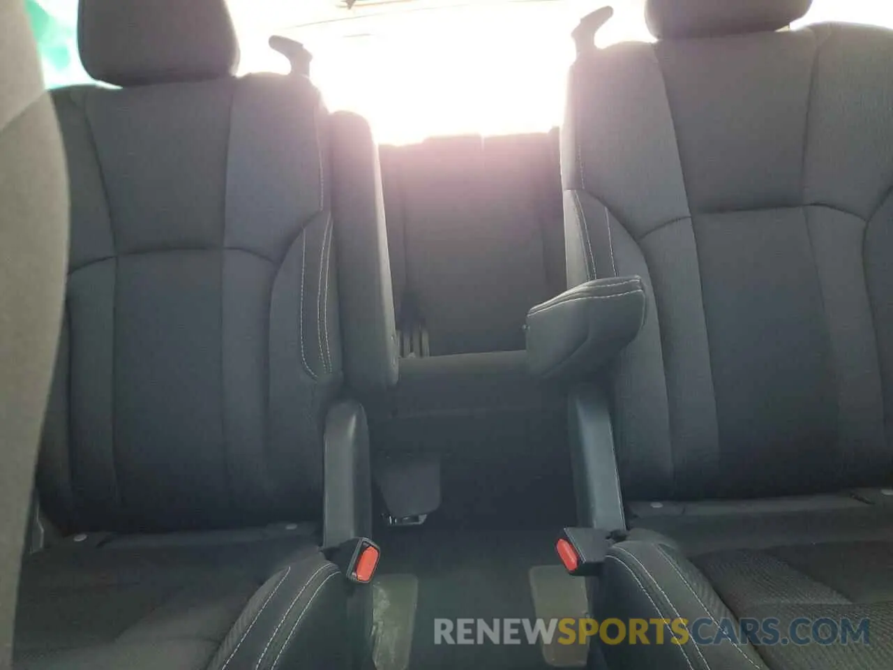 10 Photograph of a damaged car 4S4WMAFD5K3415150 SUBARU ASCENT 2019