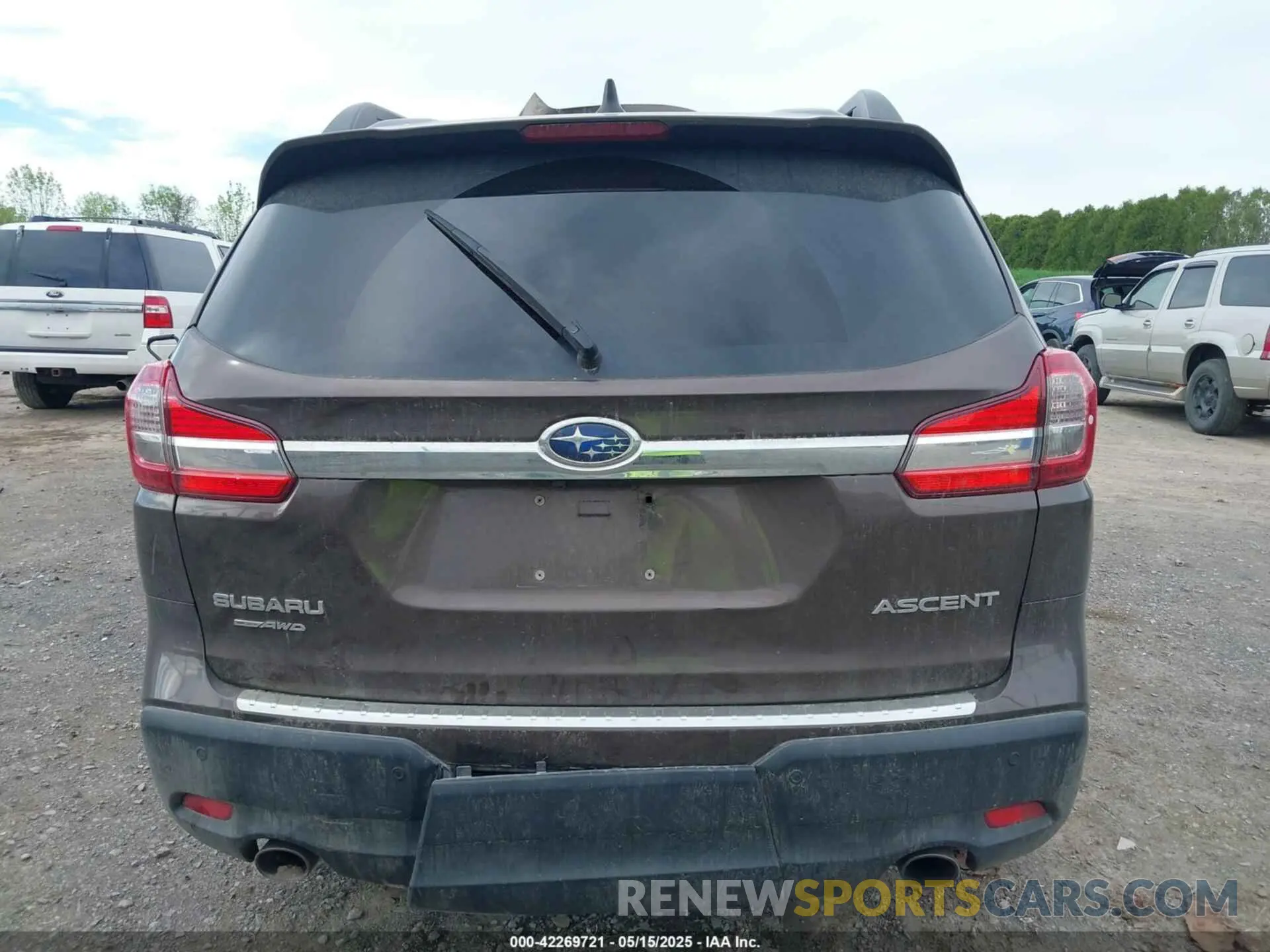 16 Photograph of a damaged car 4S4WMAFD6K3431745 SUBARU ASCENT 2019