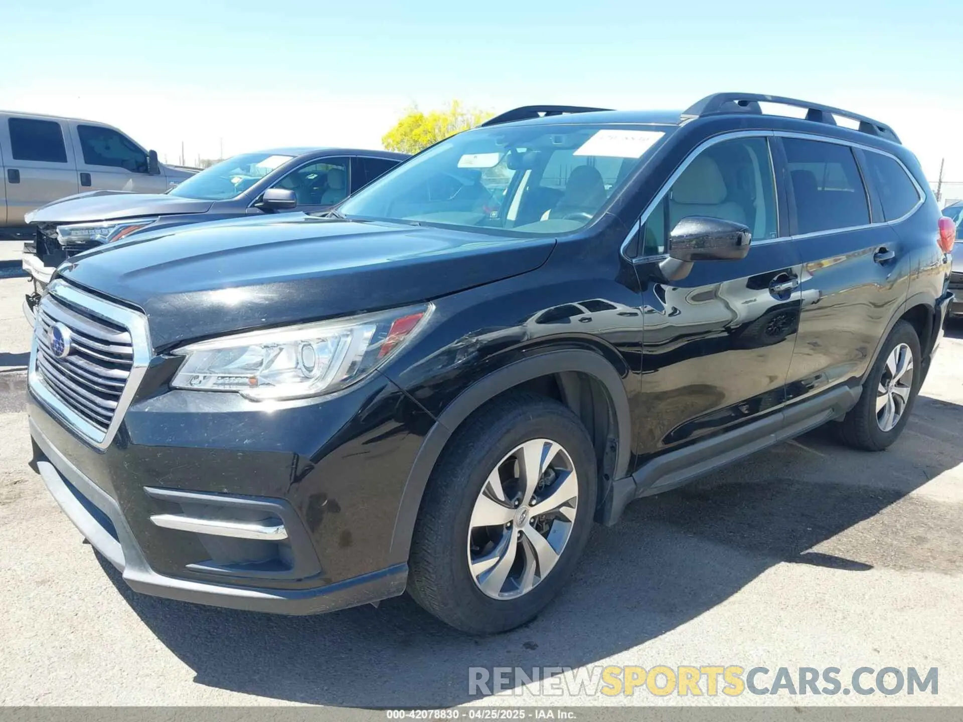 2 Photograph of a damaged car 4S4WMAFD7K3404604 SUBARU ASCENT 2019