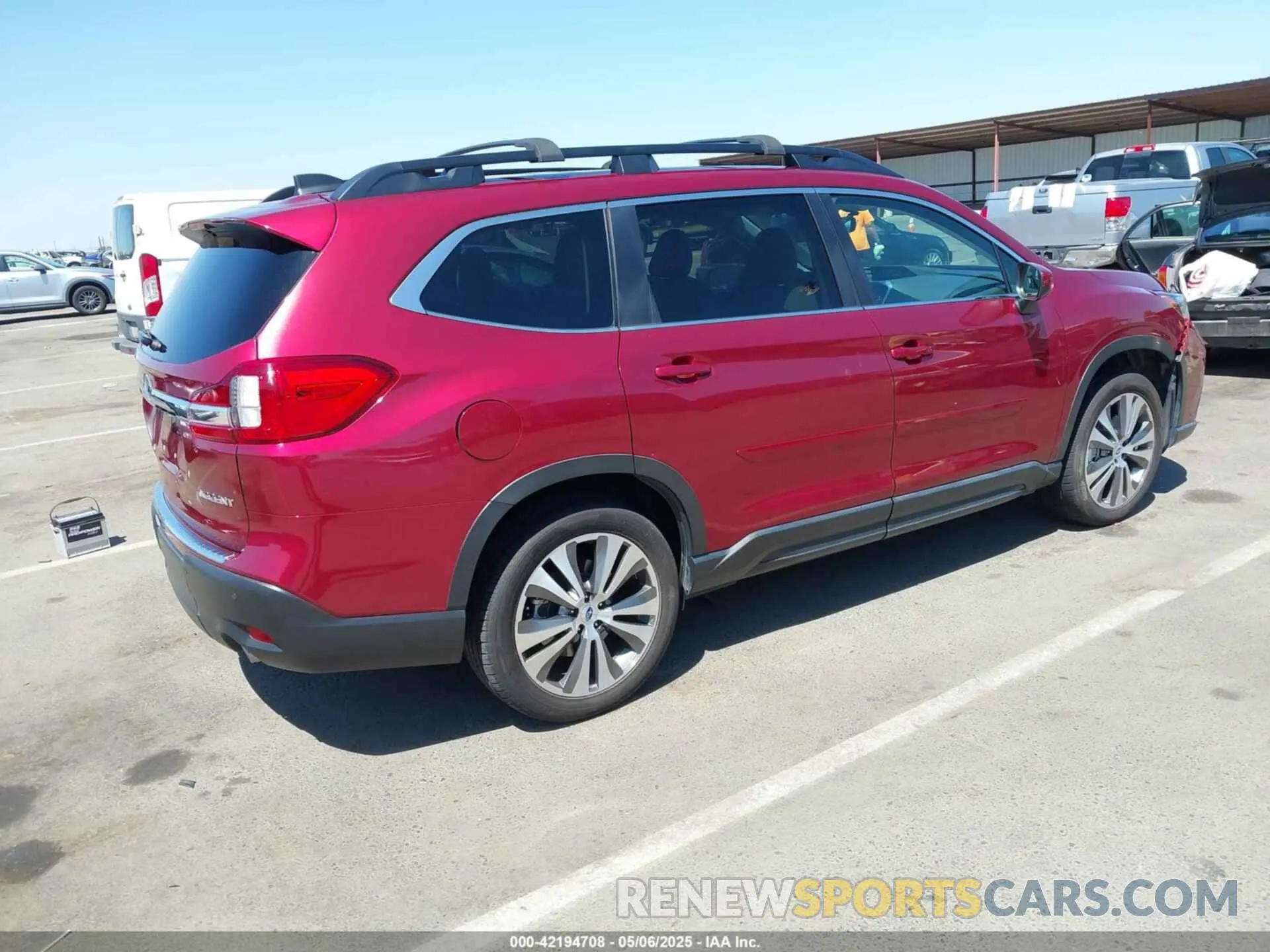4 Photograph of a damaged car 4S4WMAHDXK3433088 SUBARU ASCENT 2019