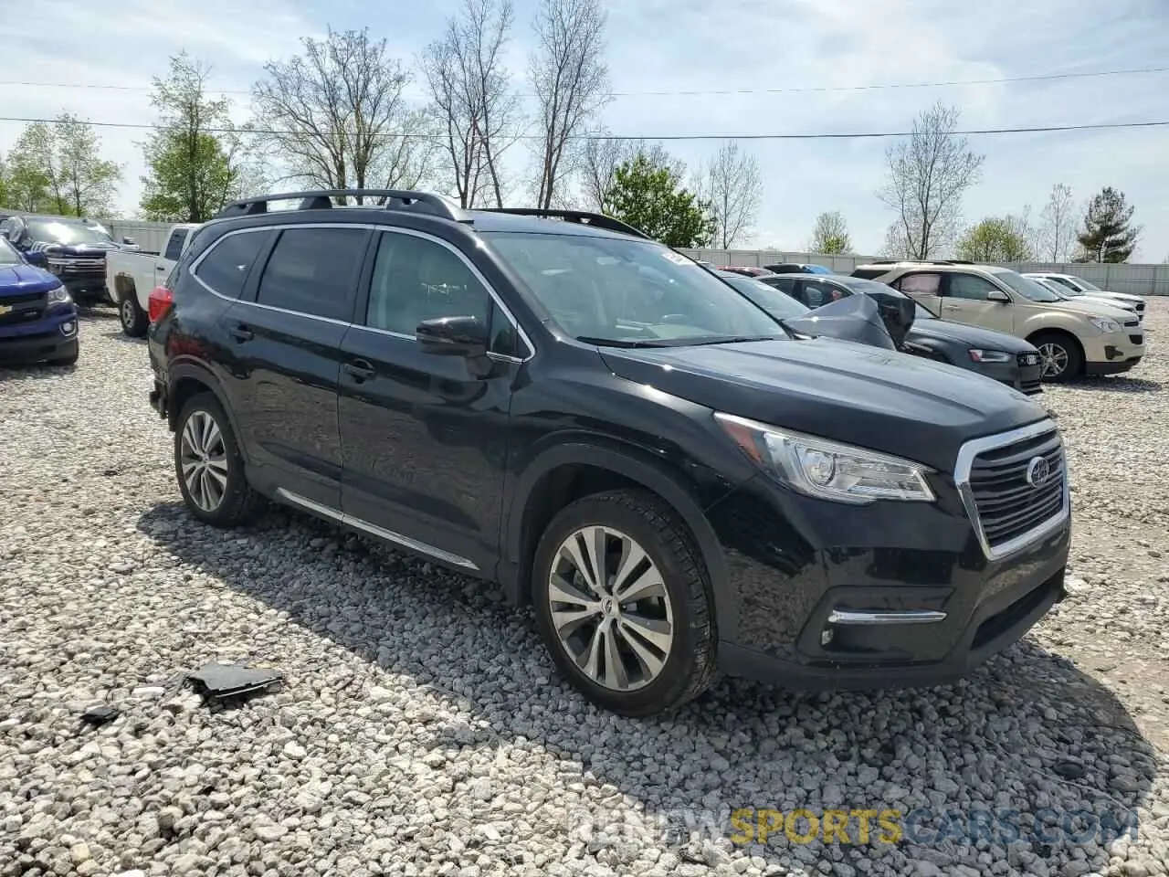 4 Photograph of a damaged car 4S4WMAJD9K3485533 SUBARU ASCENT 2019