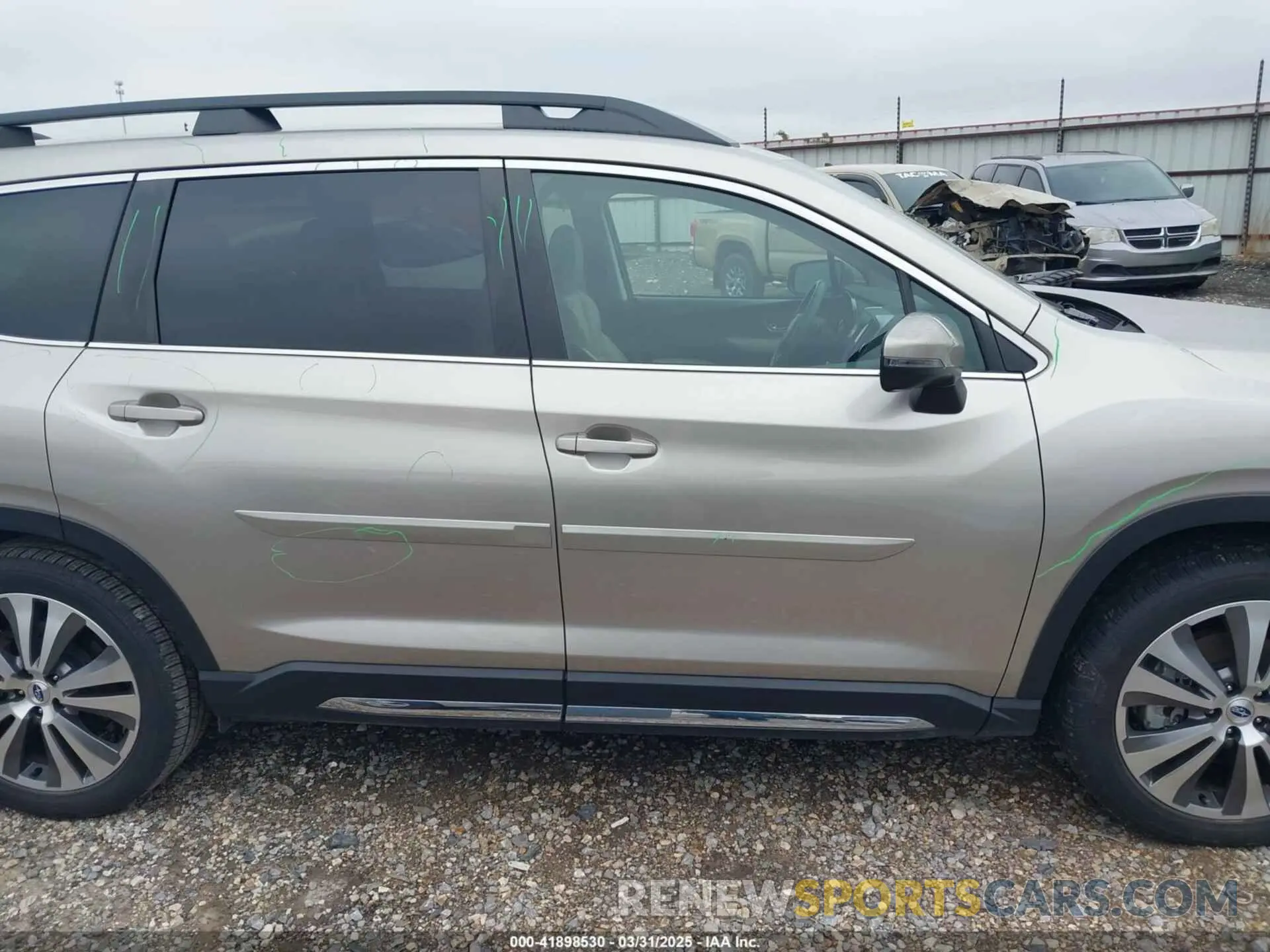 13 Photograph of a damaged car 4S4WMALD8K3429953 SUBARU ASCENT 2019