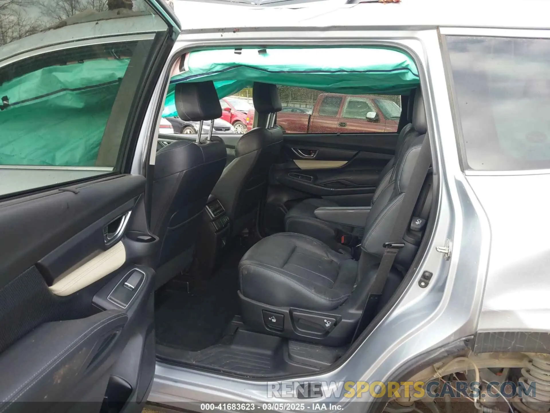 8 Photograph of a damaged car 4S4WMAMD6K3439816 SUBARU ASCENT 2019