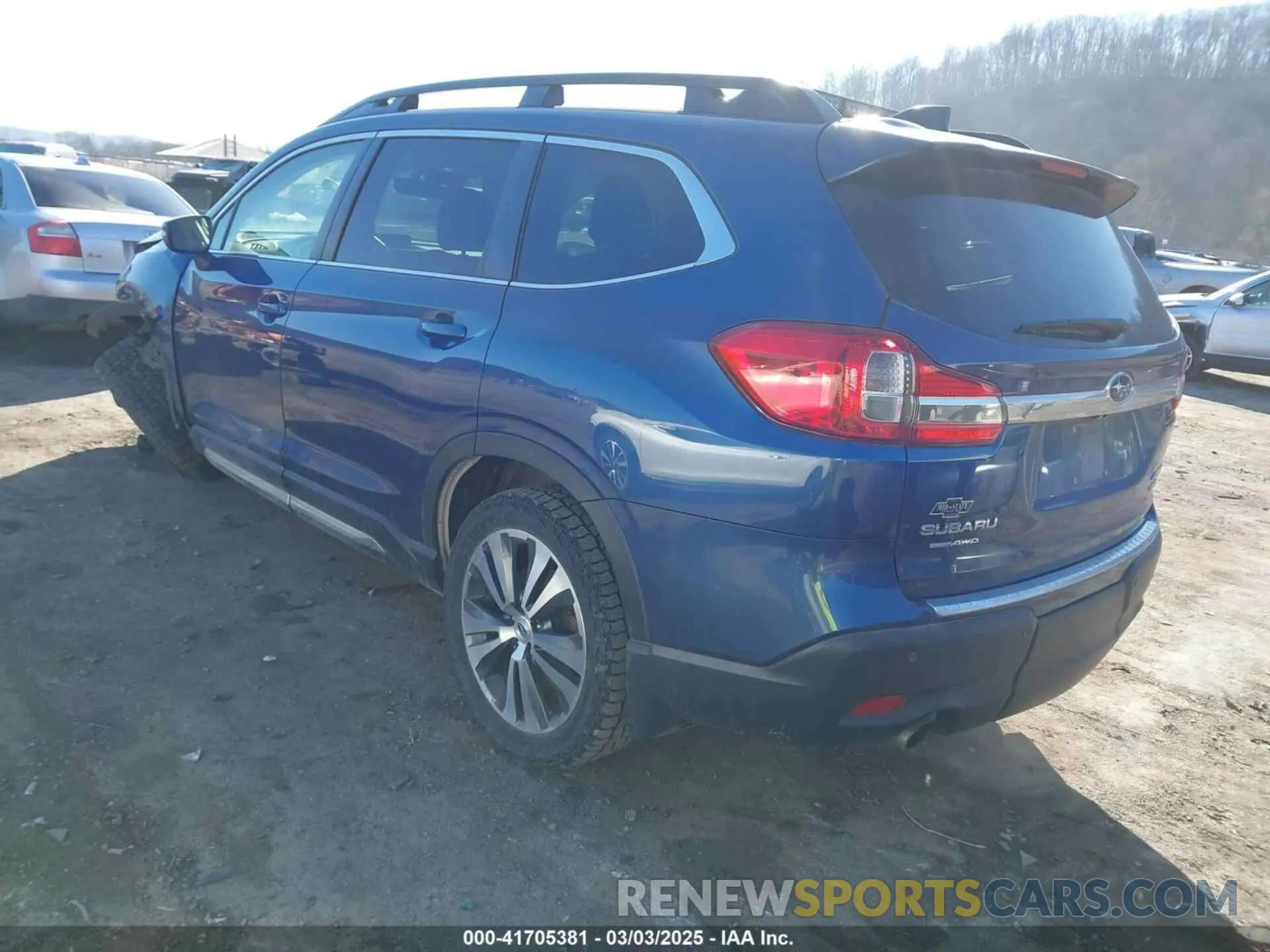 3 Photograph of a damaged car 4S4WMAMD7K3456043 SUBARU ASCENT 2019