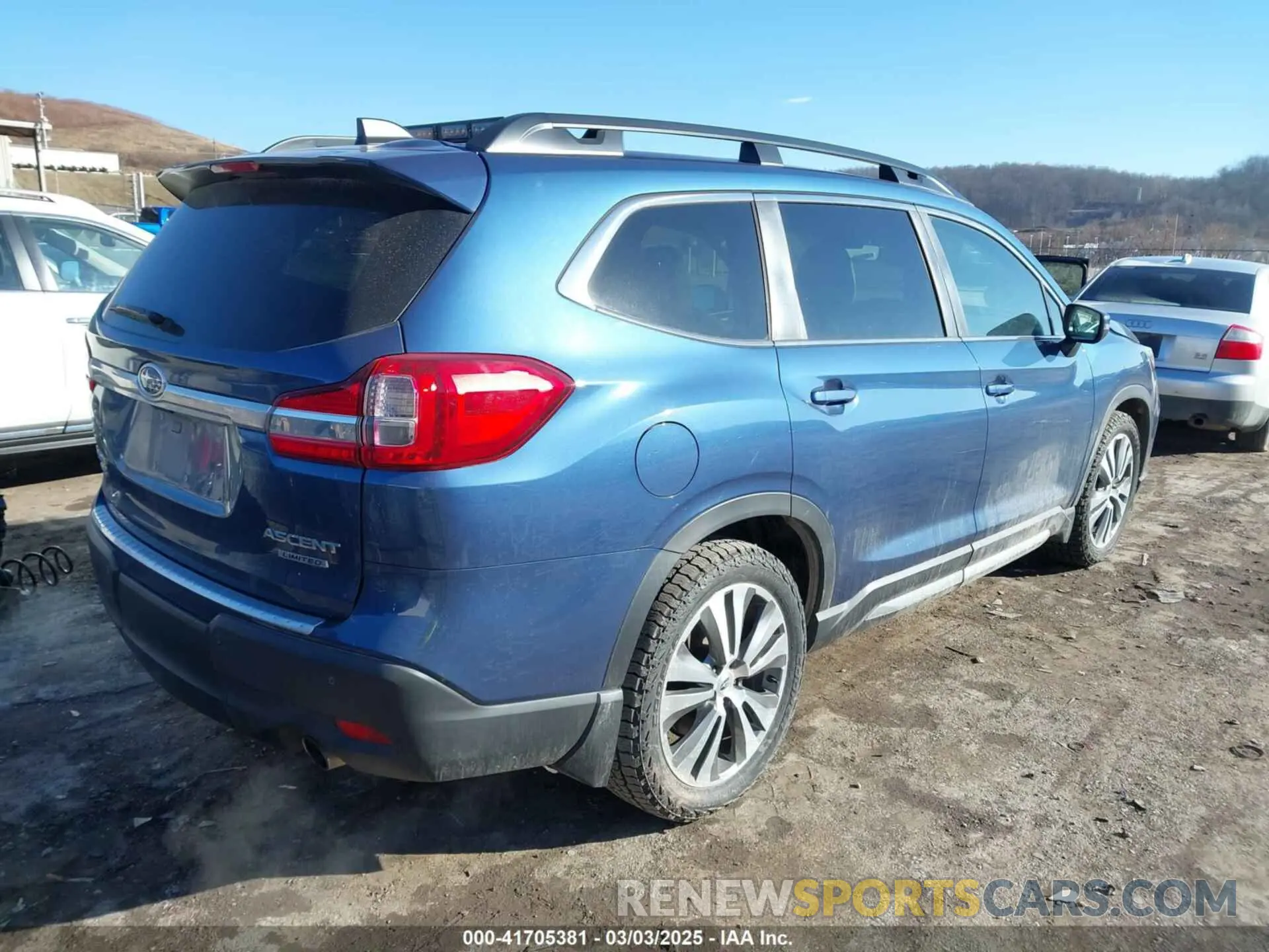 4 Photograph of a damaged car 4S4WMAMD7K3456043 SUBARU ASCENT 2019