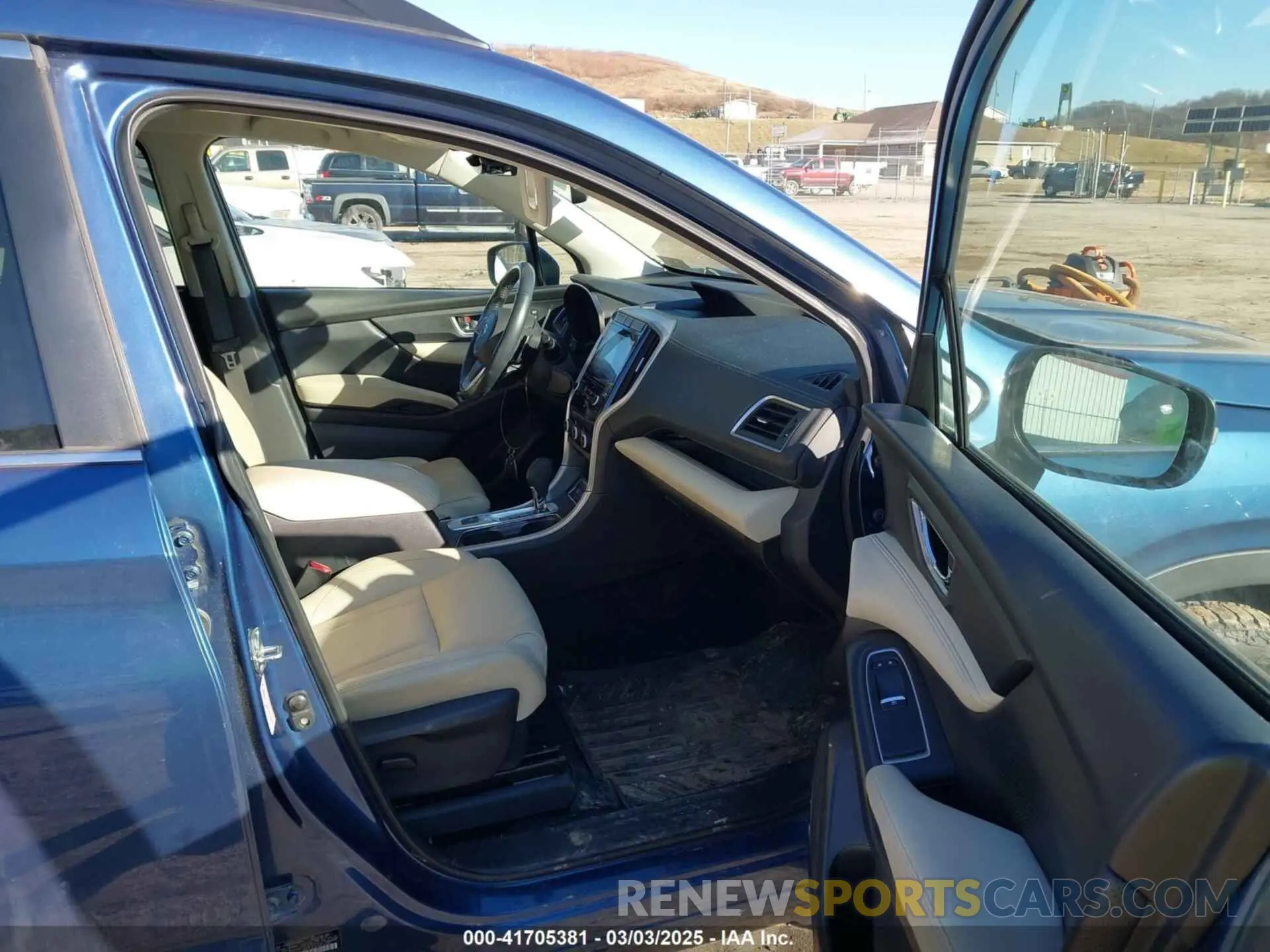 5 Photograph of a damaged car 4S4WMAMD7K3456043 SUBARU ASCENT 2019