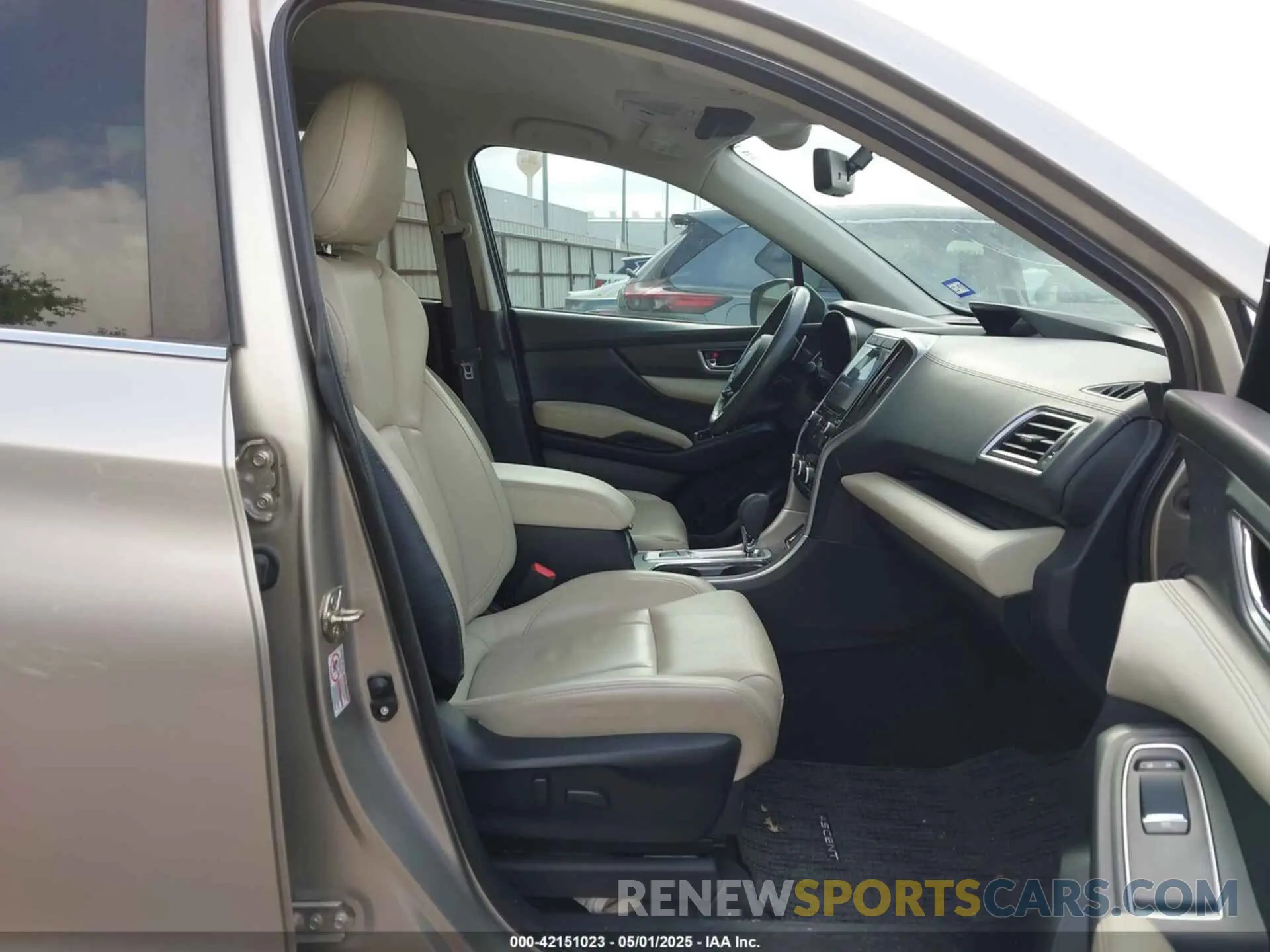 5 Photograph of a damaged car 4S4WMAMD8K3459159 SUBARU ASCENT 2019