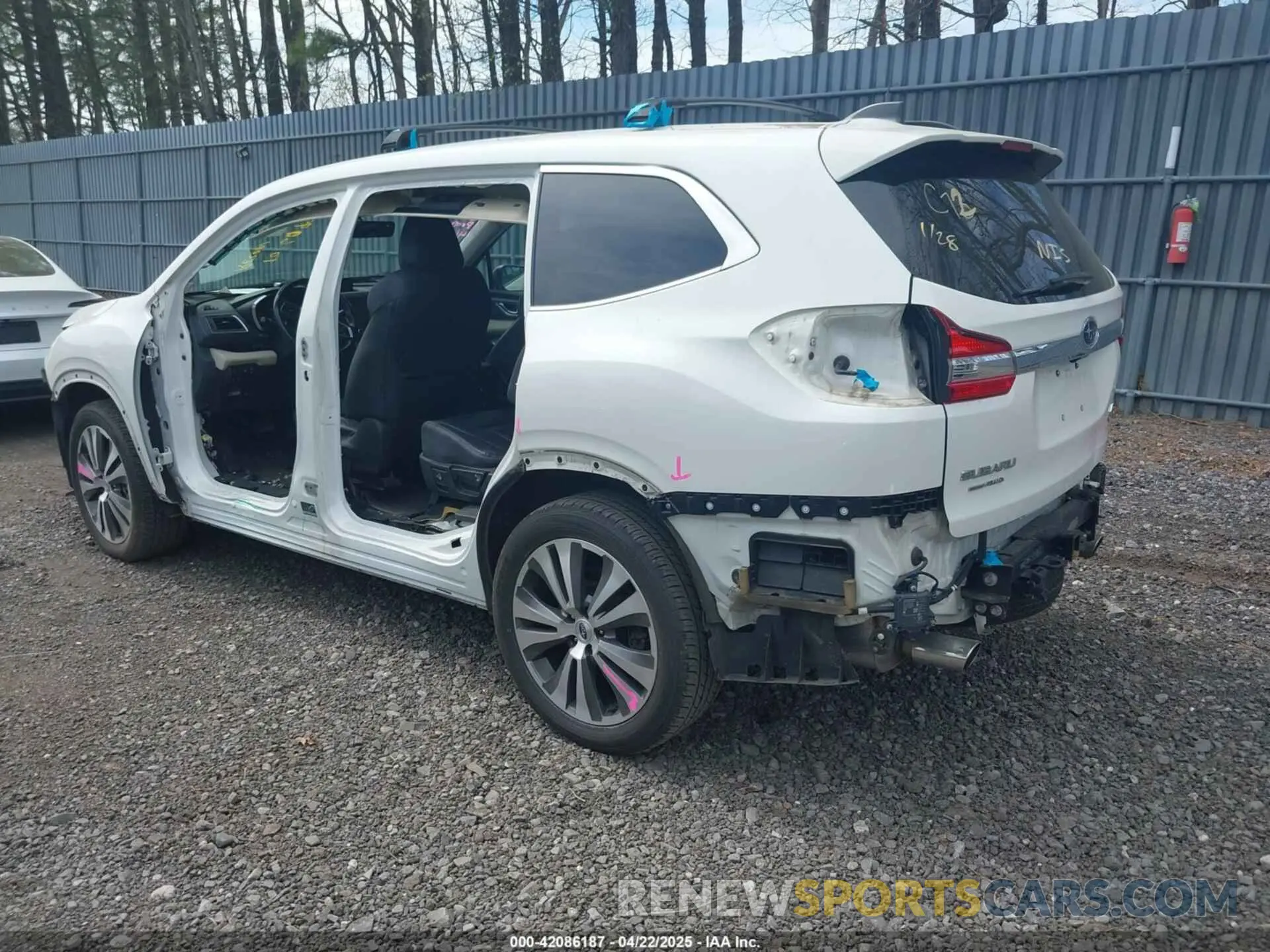 3 Photograph of a damaged car 4S4WMAMDXK3469546 SUBARU ASCENT 2019