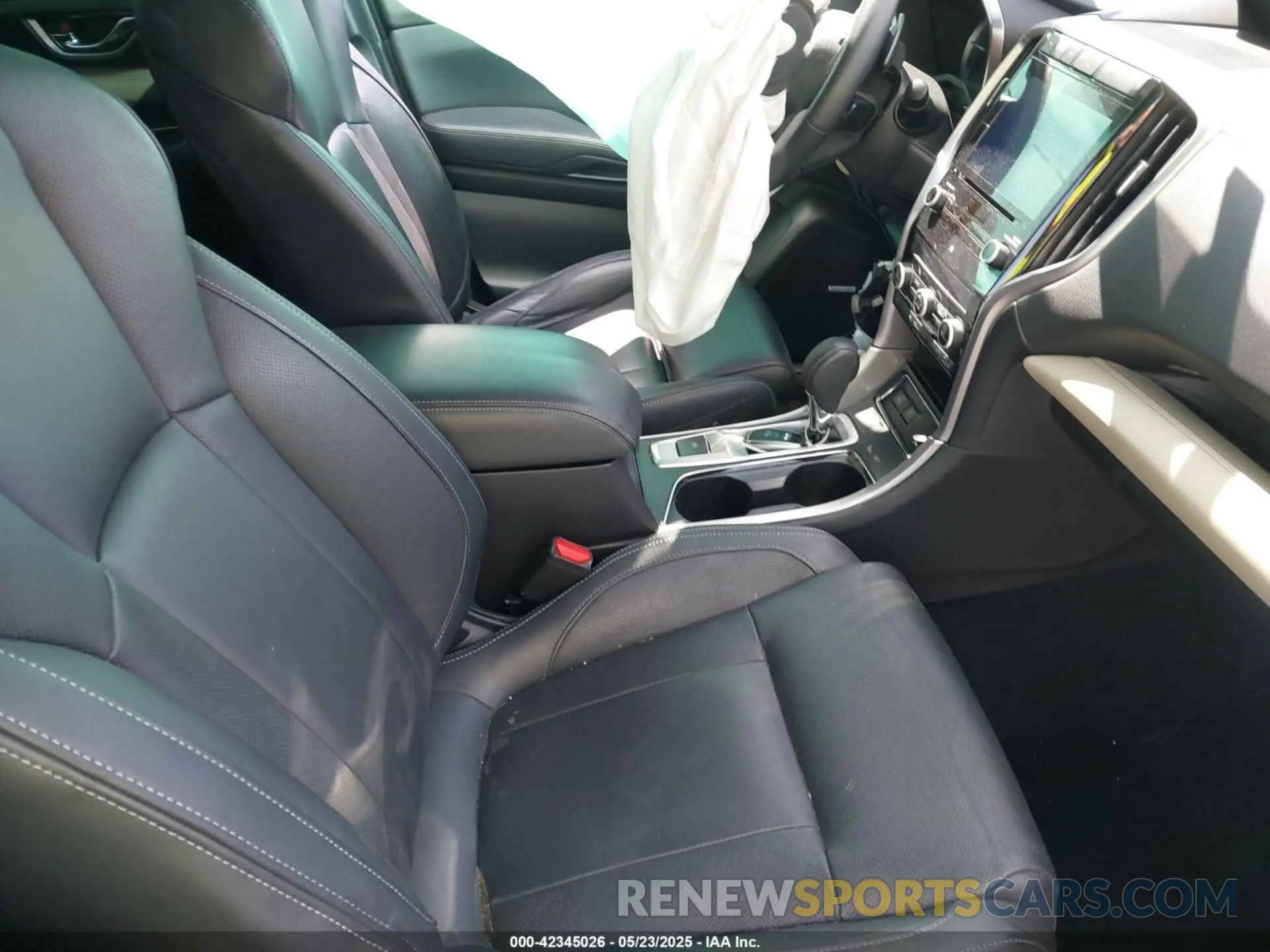 5 Photograph of a damaged car 4S4WMAPD0K3435675 SUBARU ASCENT 2019
