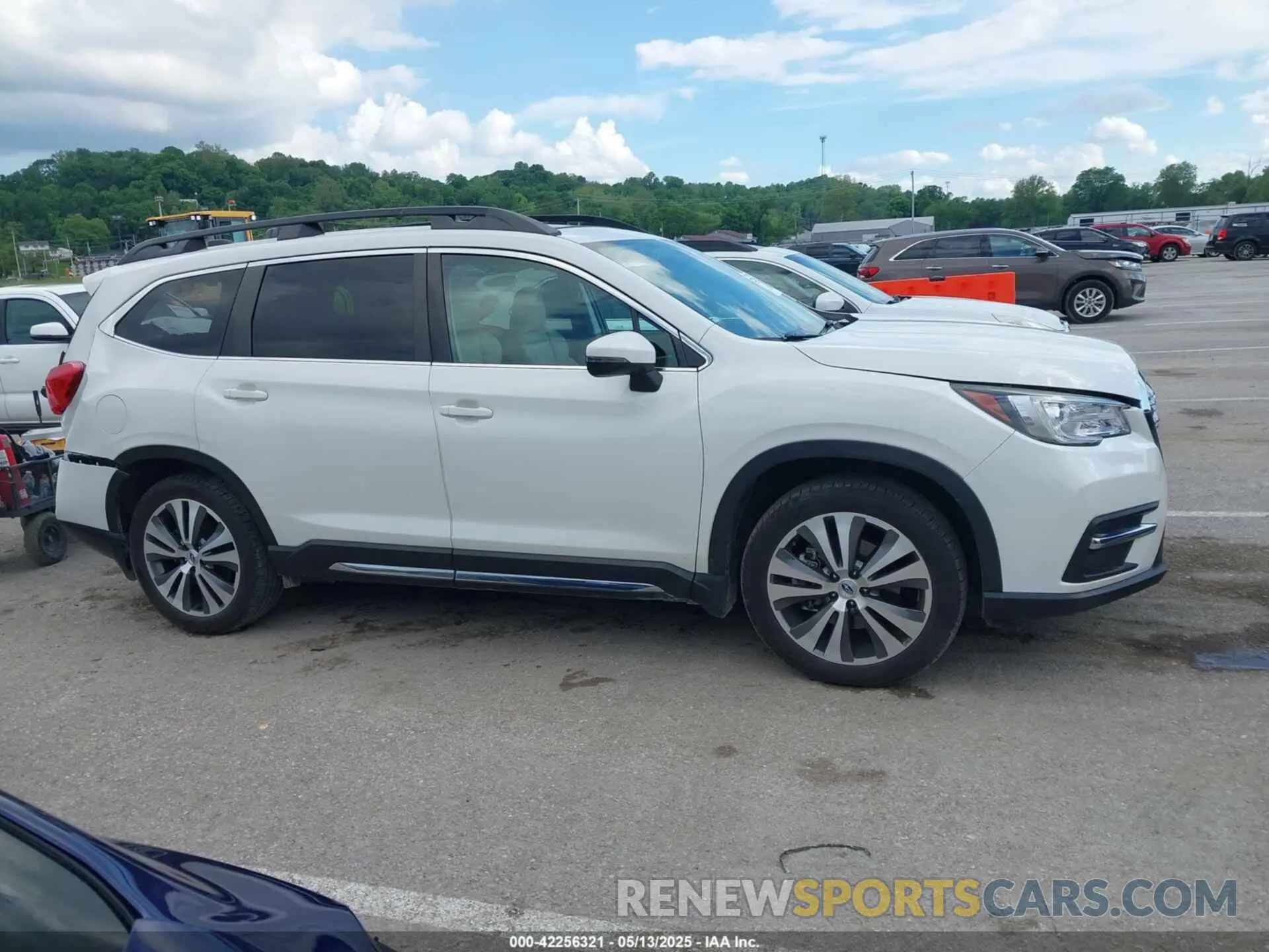 13 Photograph of a damaged car 4S4WMAPD2K3411328 SUBARU ASCENT 2019